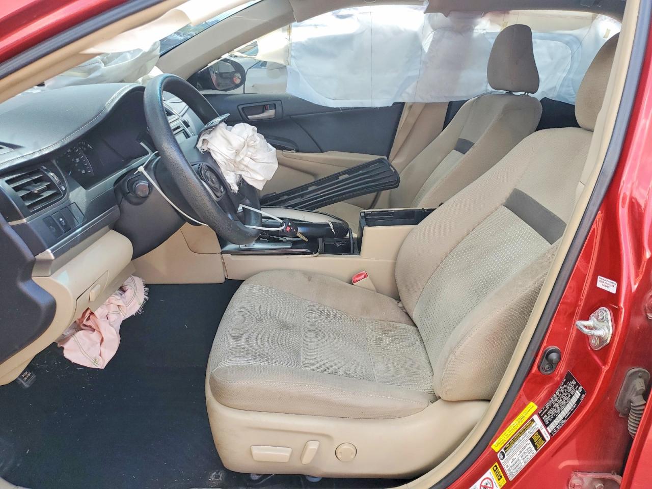 2014 Toyota Camry Le Red vin: 4T4BF1FK3ER413523