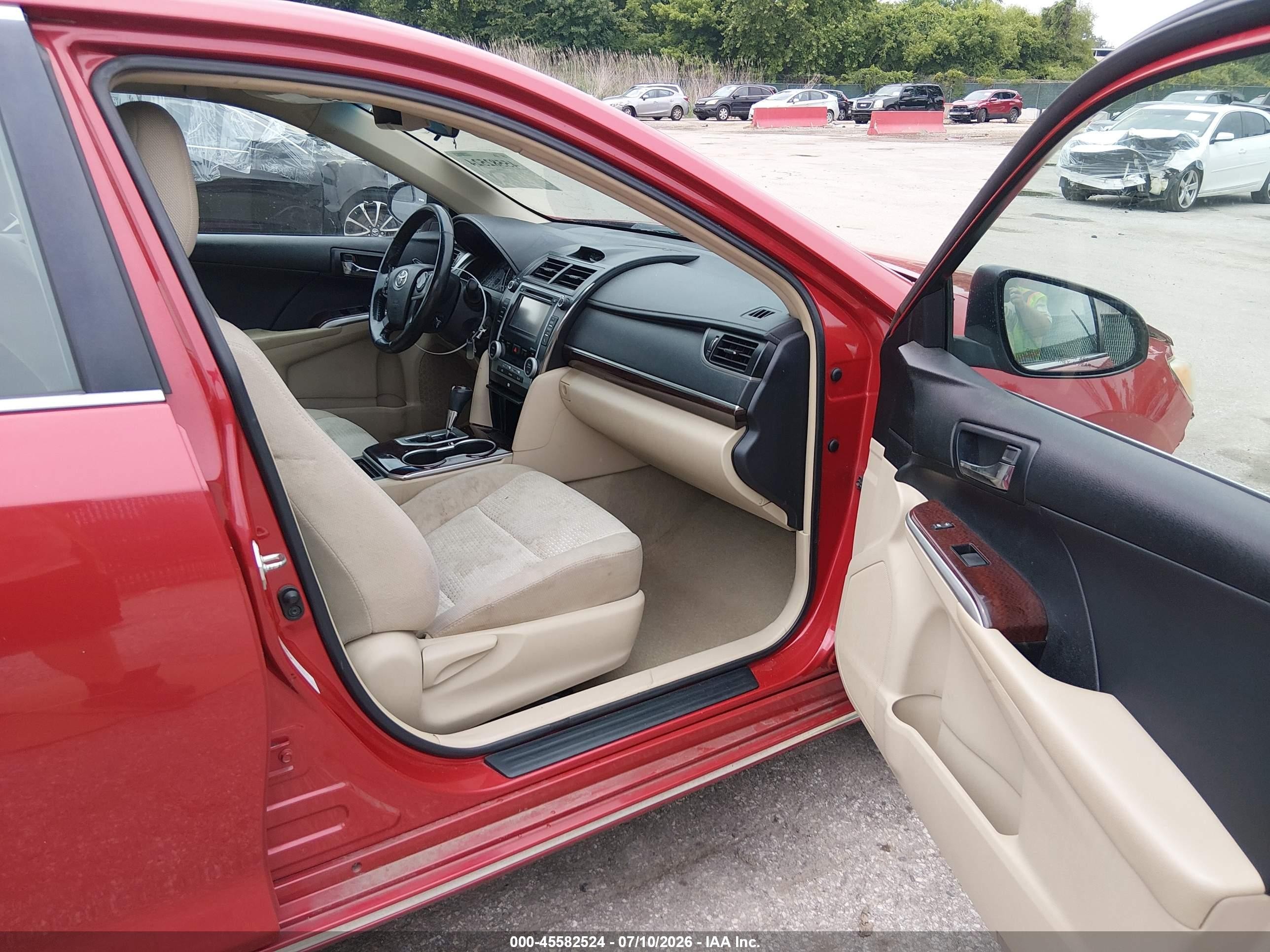 2014 Toyota Camry Xle Красный vin: 4T4BF1FK3ER420049