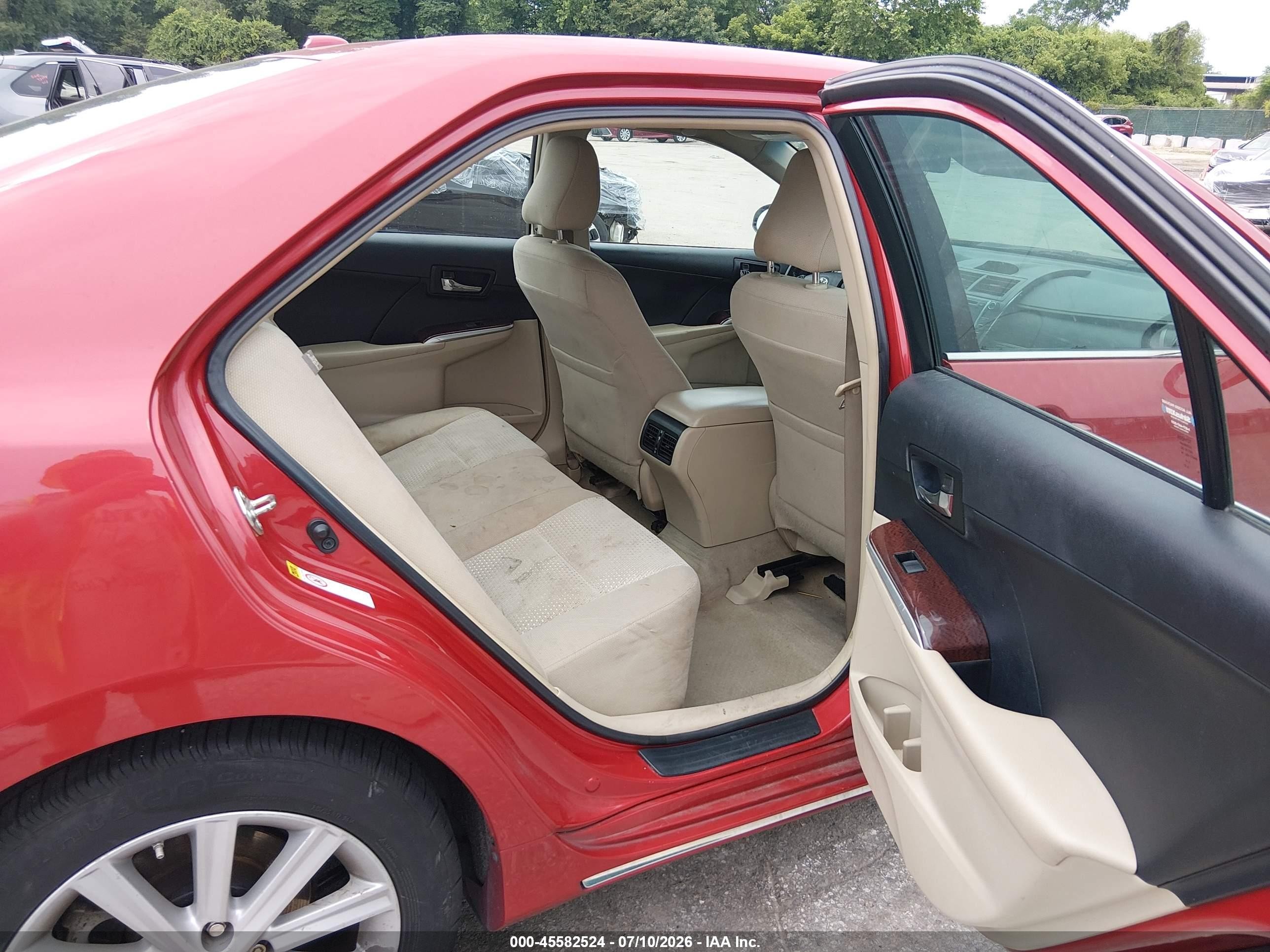 2014 Toyota Camry Xle Красный vin: 4T4BF1FK3ER420049