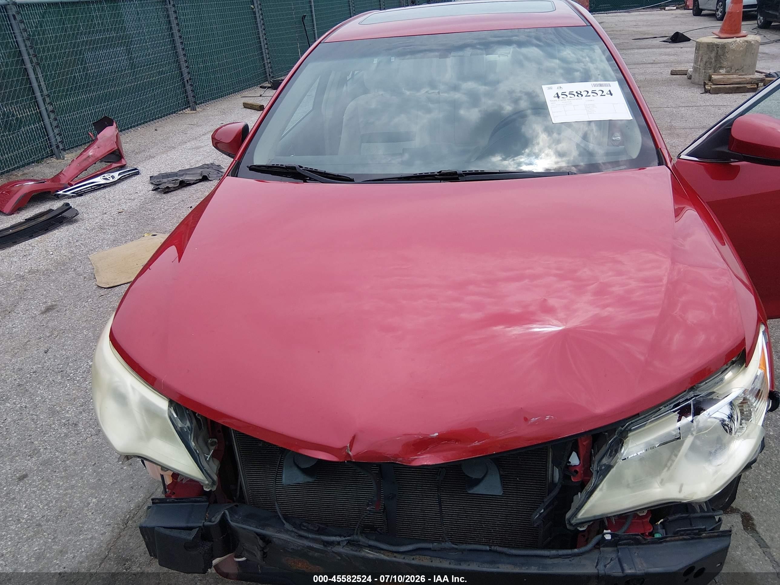 2014 Toyota Camry Xle Красный vin: 4T4BF1FK3ER420049