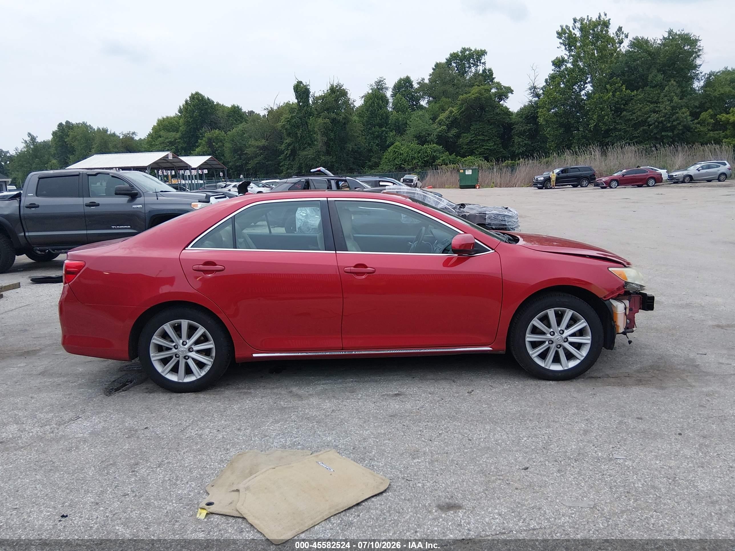 2014 Toyota Camry Xle Красный vin: 4T4BF1FK3ER420049