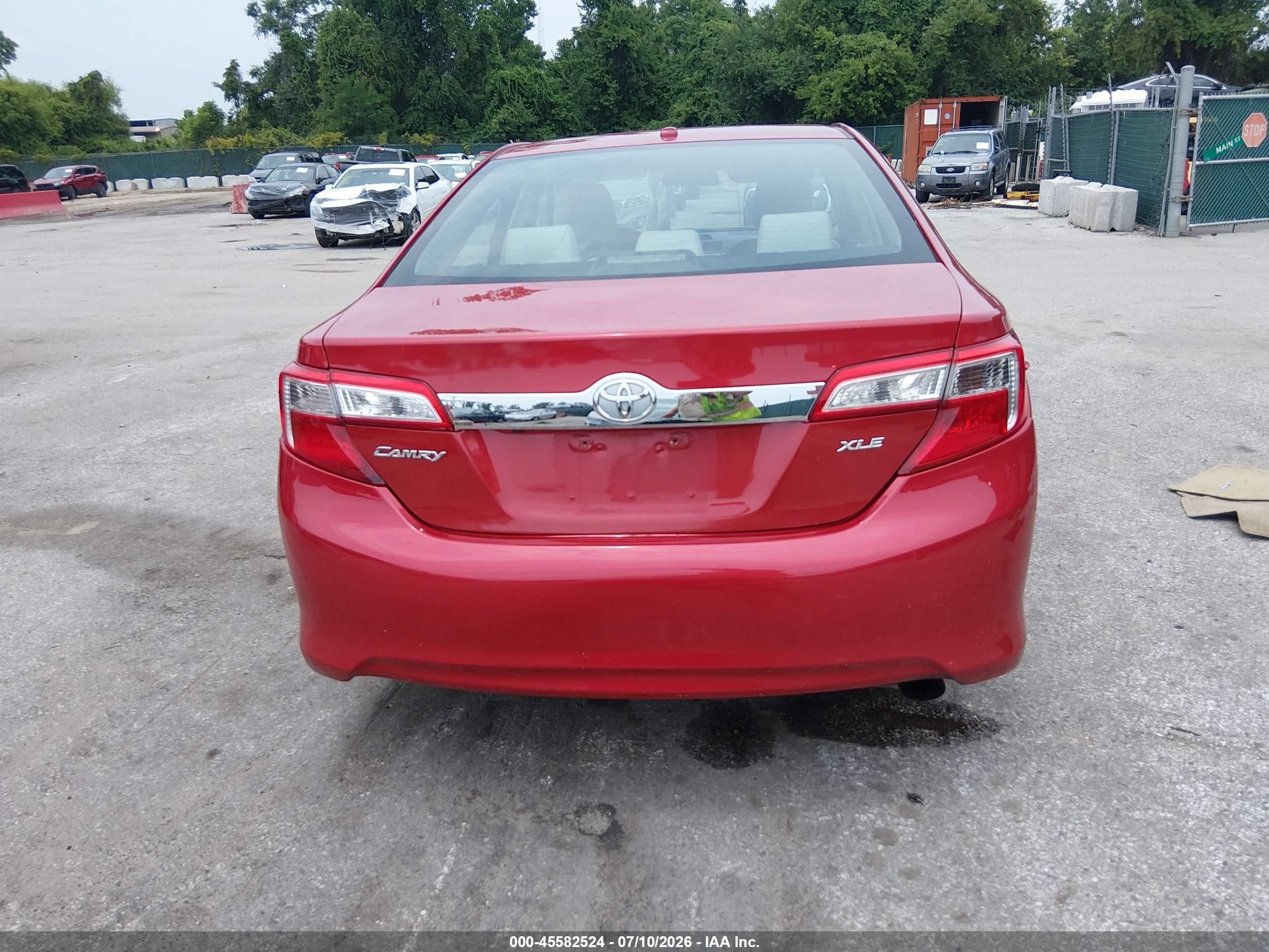 2014 Toyota Camry Xle Красный vin: 4T4BF1FK3ER420049
