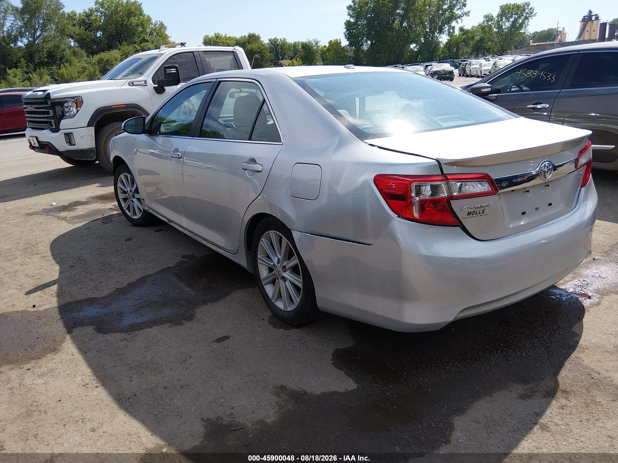2014 Toyota Camry Xle Silver vin: 4T4BF1FK3ER423792