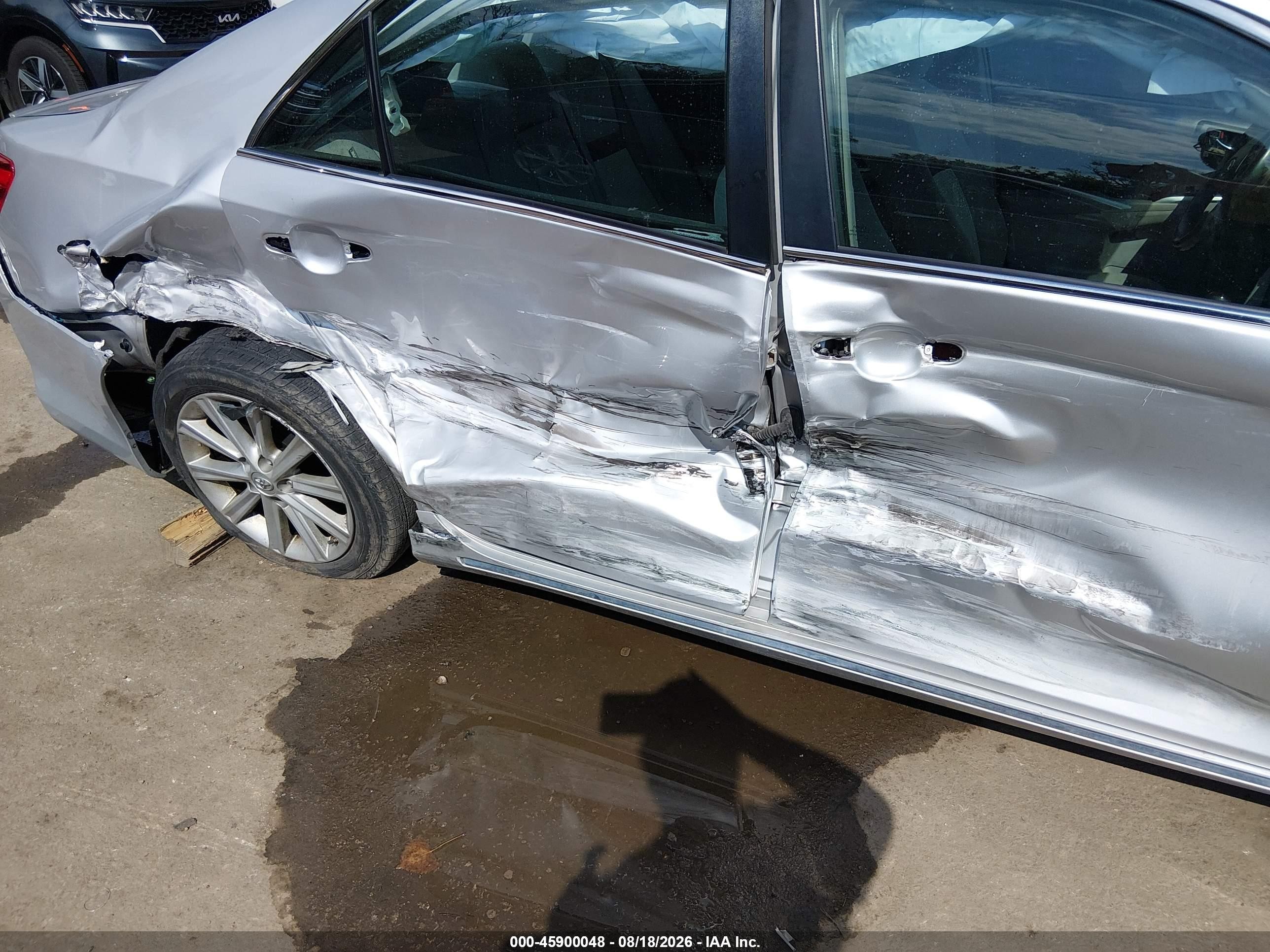 2014 Toyota Camry Xle Silver vin: 4T4BF1FK3ER423792