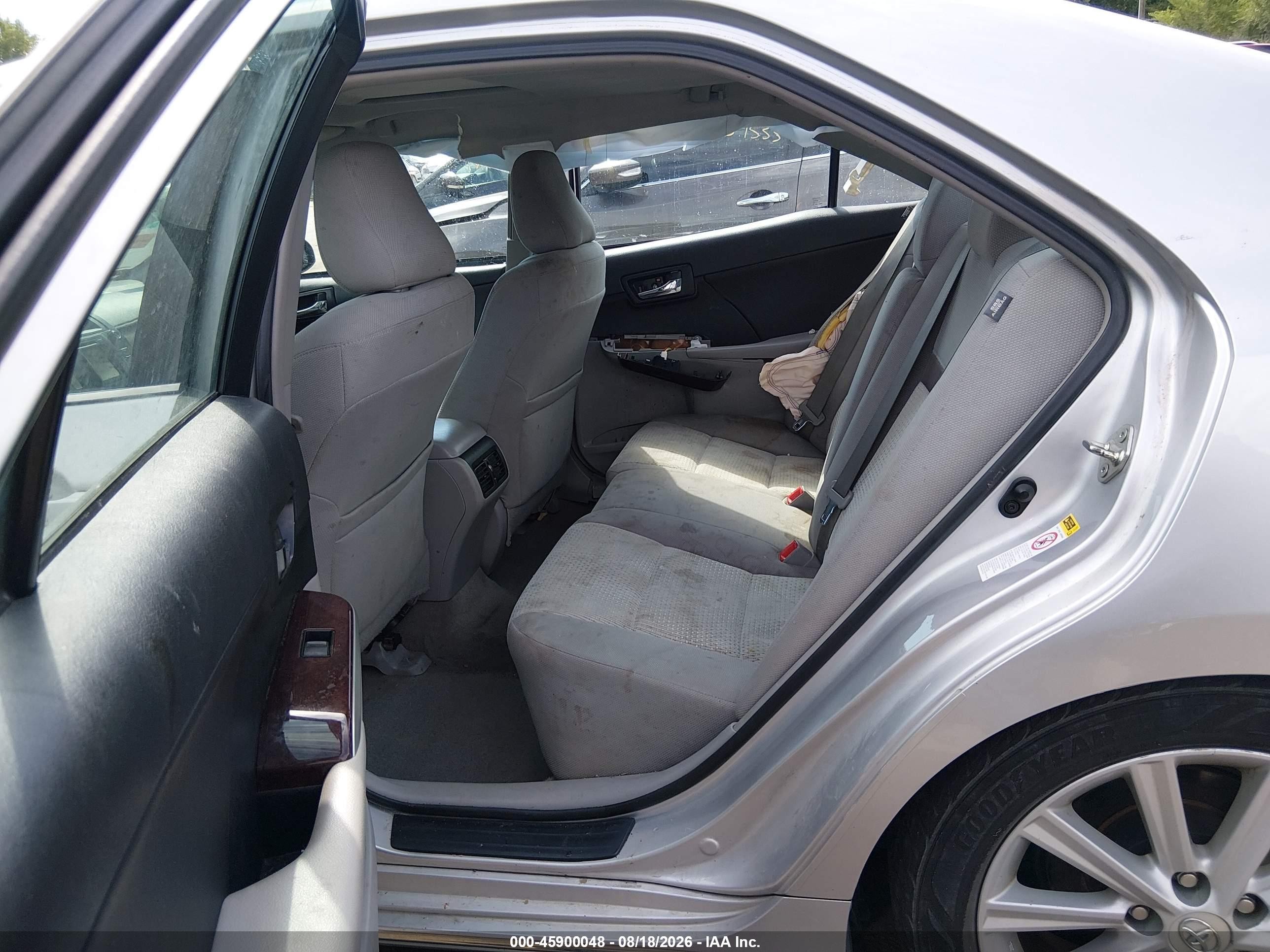 2014 Toyota Camry Xle Silver vin: 4T4BF1FK3ER423792
