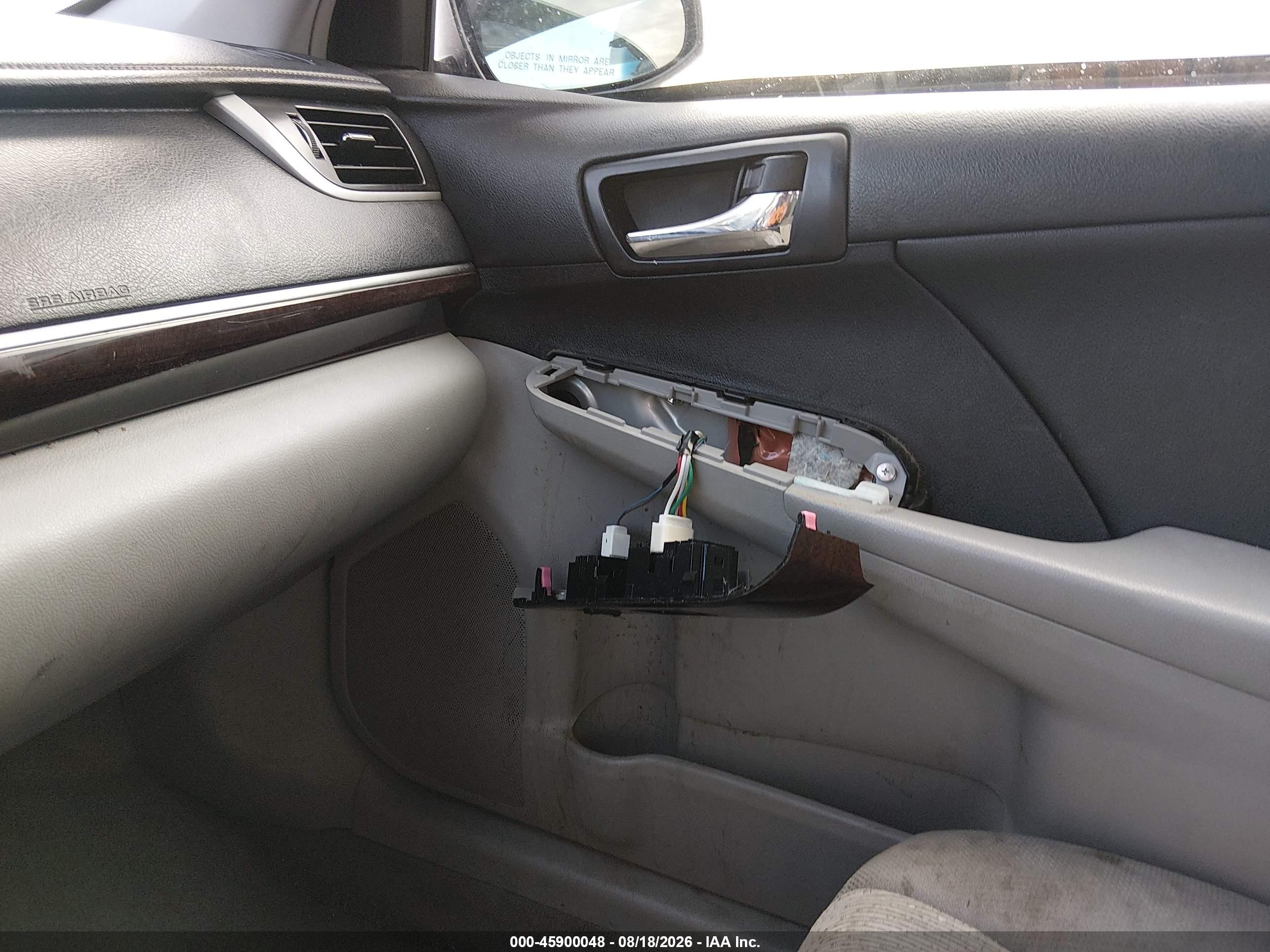 2014 Toyota Camry Xle Silver vin: 4T4BF1FK3ER423792