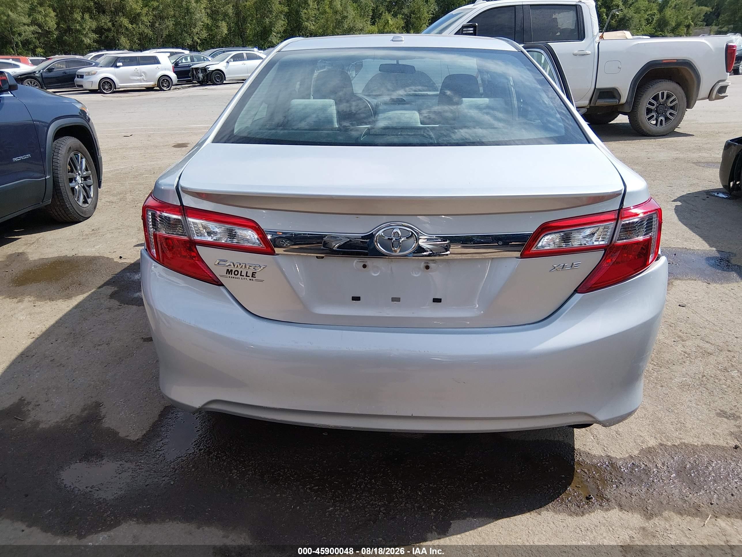 2014 Toyota Camry Xle Silver vin: 4T4BF1FK3ER423792