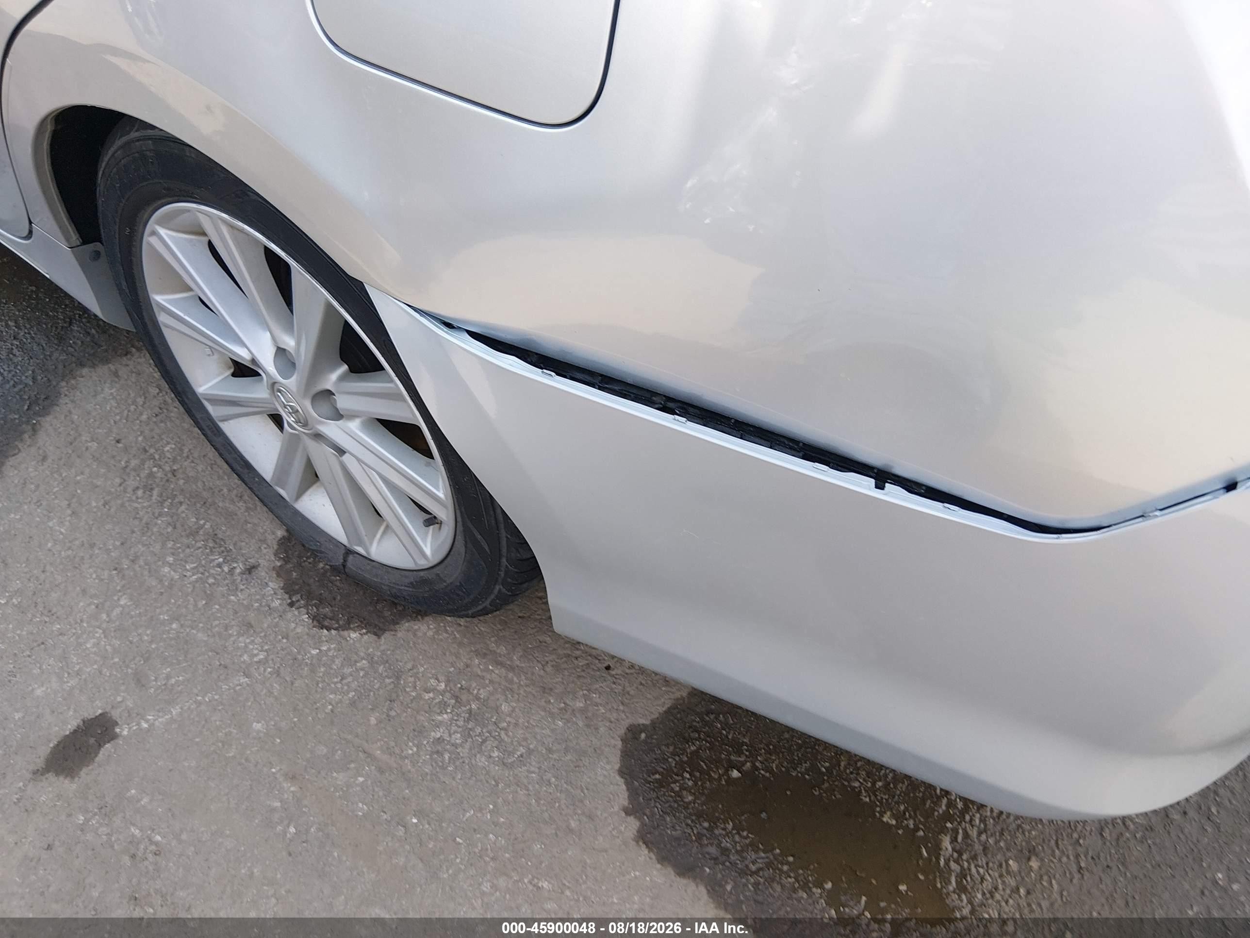 2014 Toyota Camry Xle Silver vin: 4T4BF1FK3ER423792