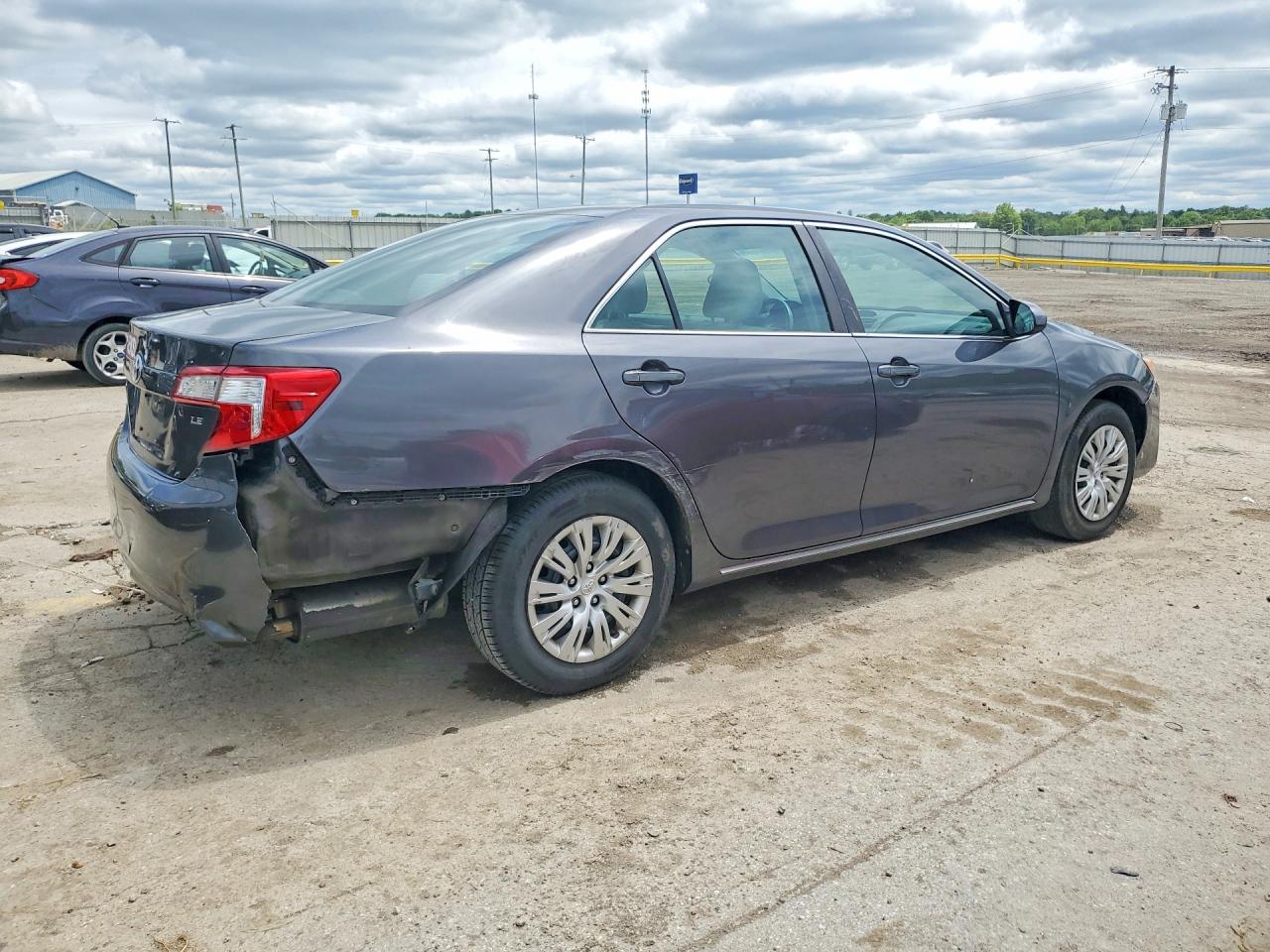 2014 Toyota Camry Le Gray vin: 4T4BF1FK3ER425767