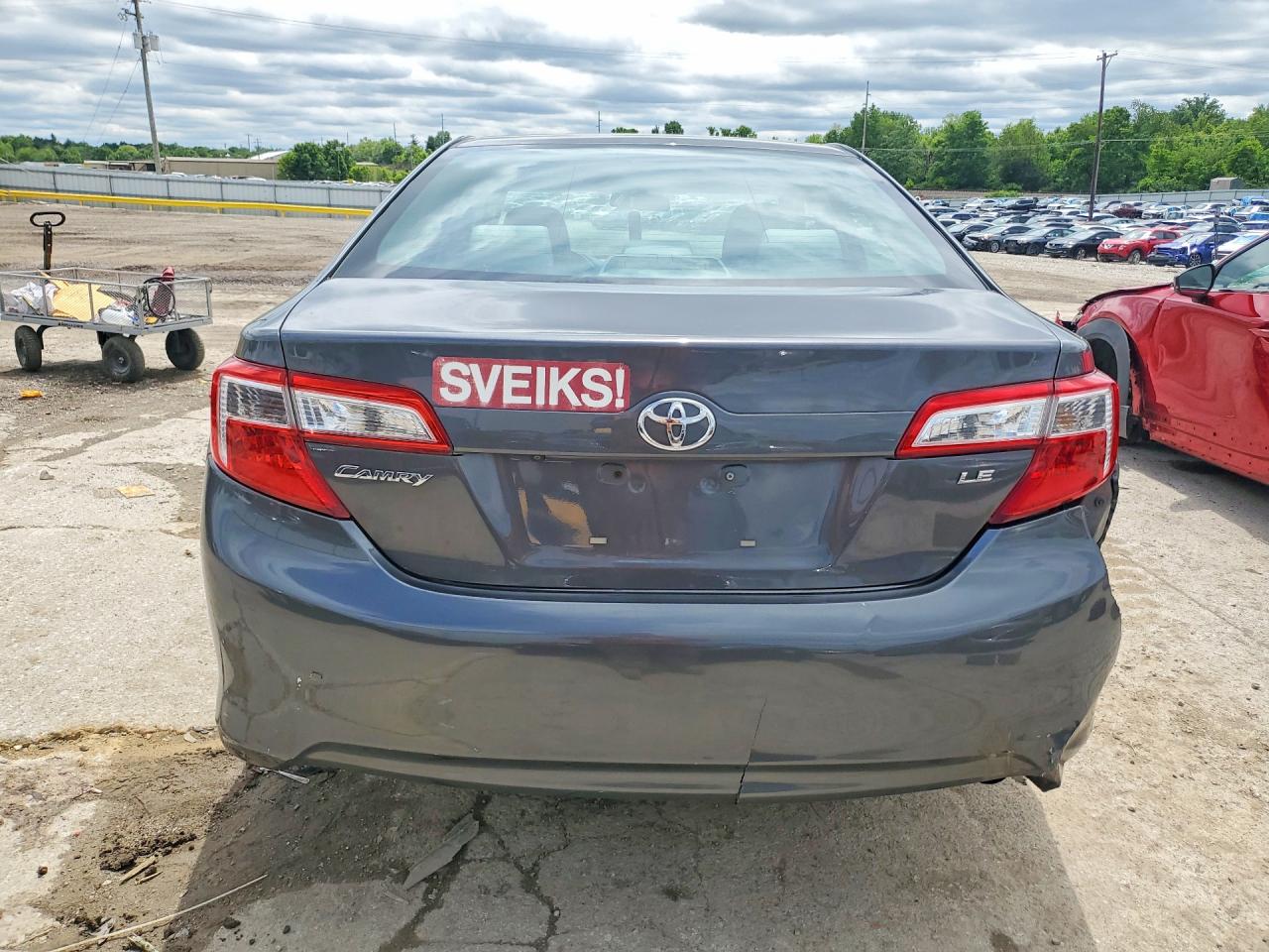 2014 Toyota Camry Le Gray vin: 4T4BF1FK3ER425767