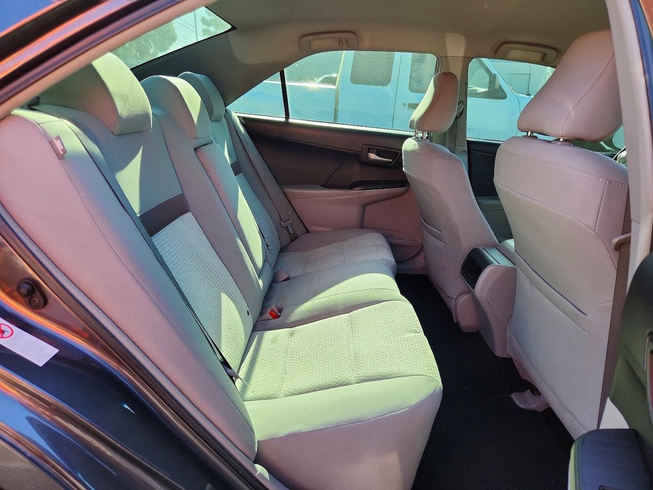 2014 Toyota Camry Le Gray vin: 4T4BF1FK3ER430581