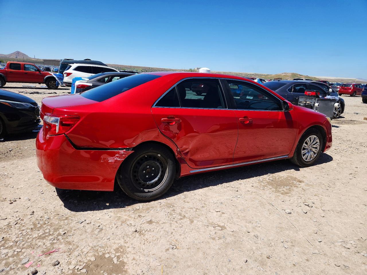 2014 Toyota Camry Le Красный vin: 4T4BF1FK3ER441712