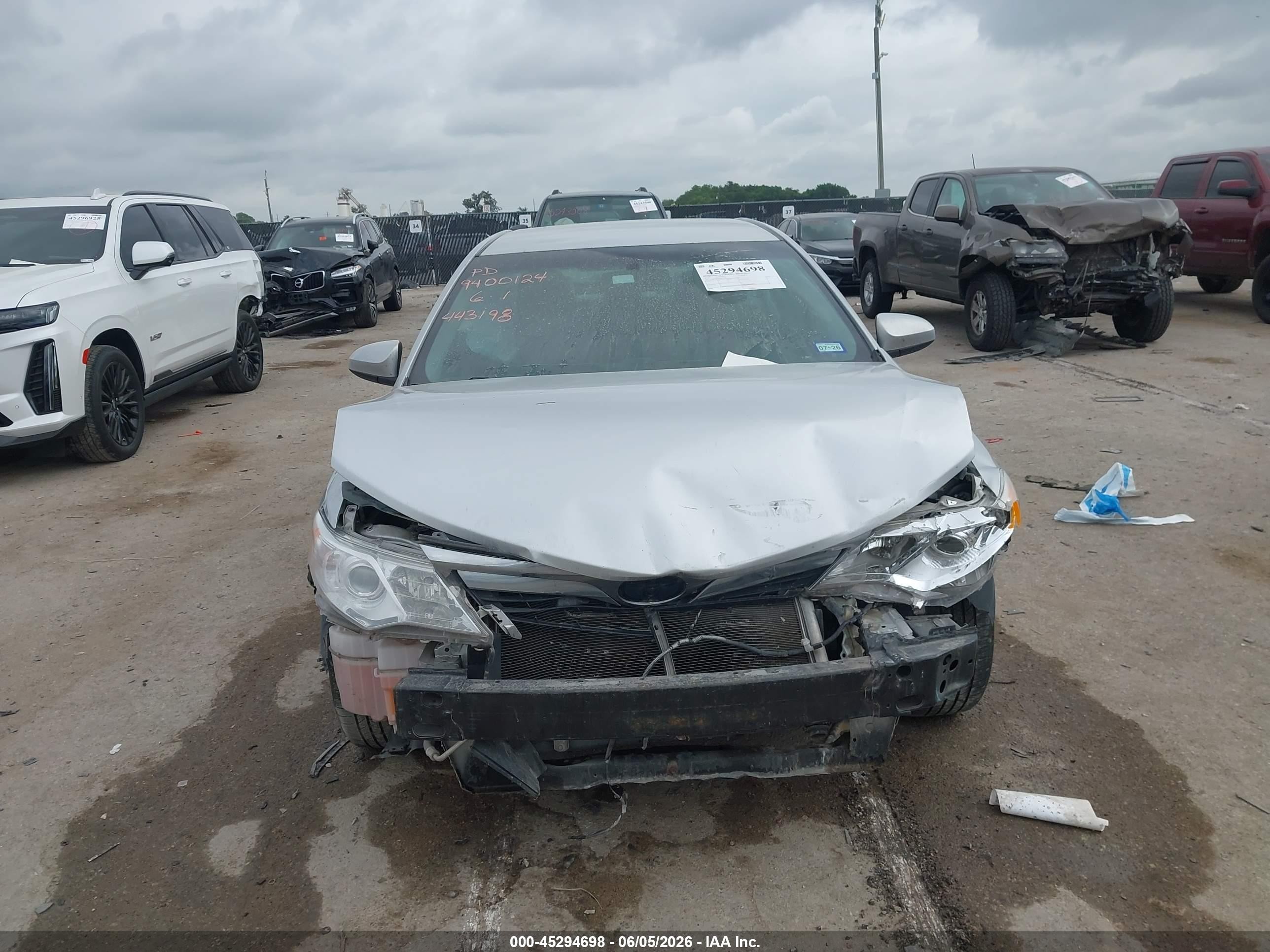 2014 Toyota Camry Le Silver vin: 4T4BF1FK3ER443198