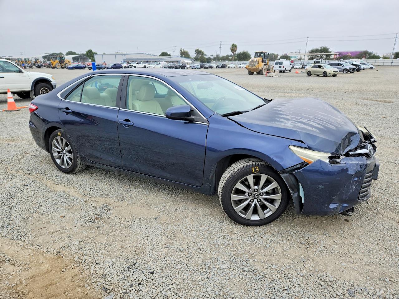 2015 Toyota Camry Xle Blue vin: 4T4BF1FK3FR458169