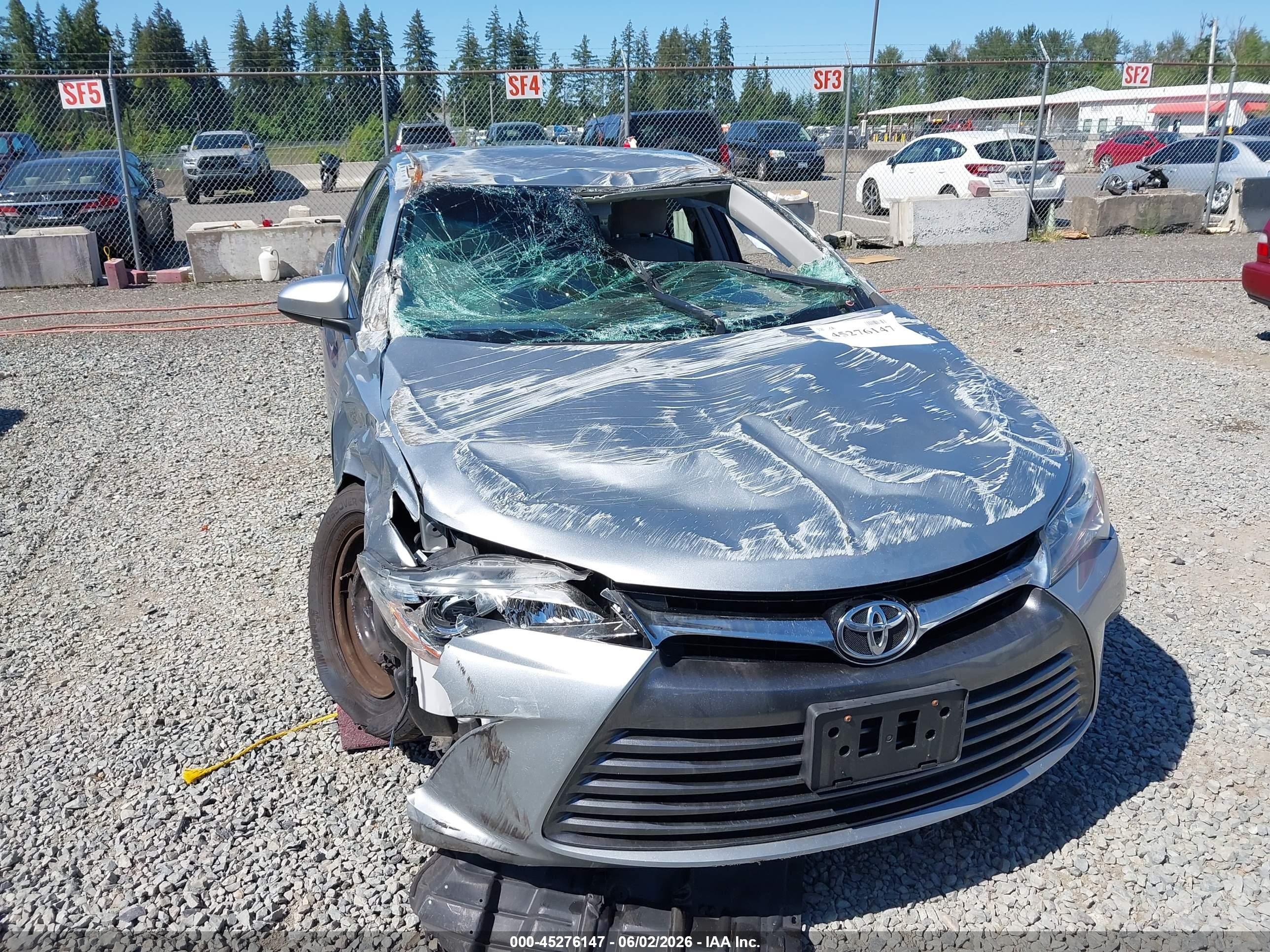 2015 Toyota Camry Le Silver vin: 4T4BF1FK3FR473903