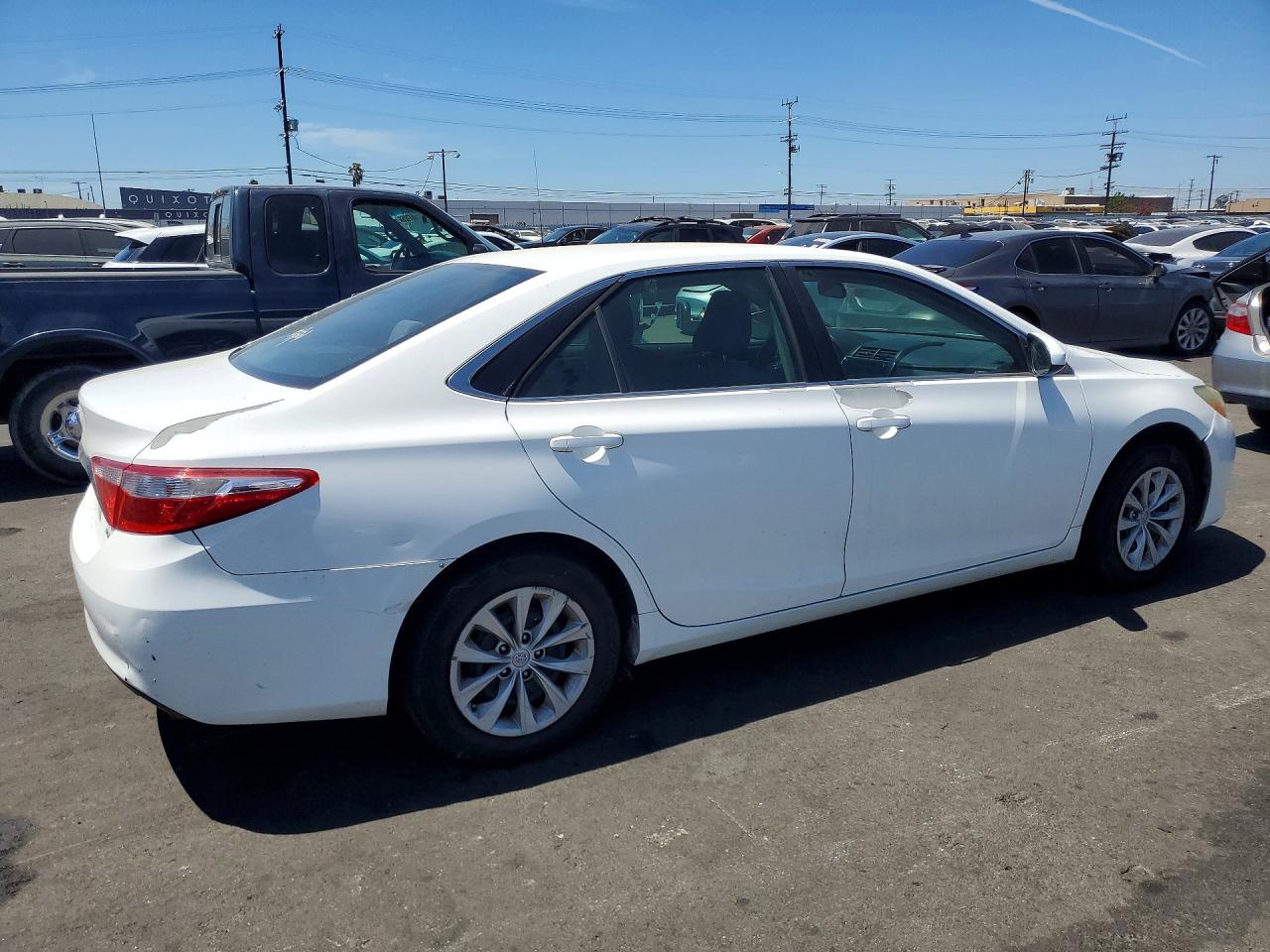 2015 Toyota Camry Le White vin: 4T4BF1FK3FR486781