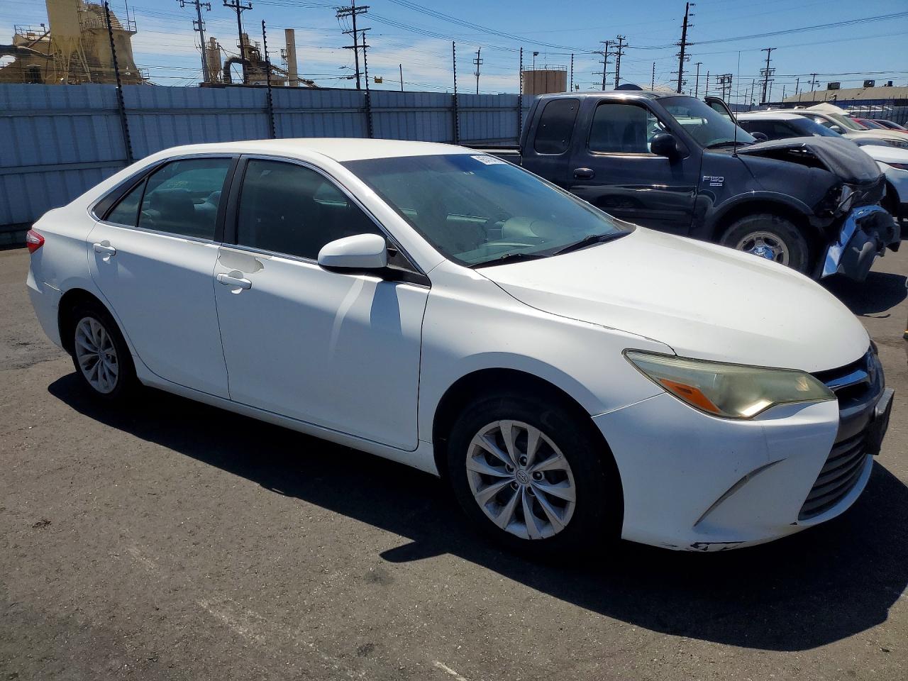 2015 Toyota Camry Le White vin: 4T4BF1FK3FR486781