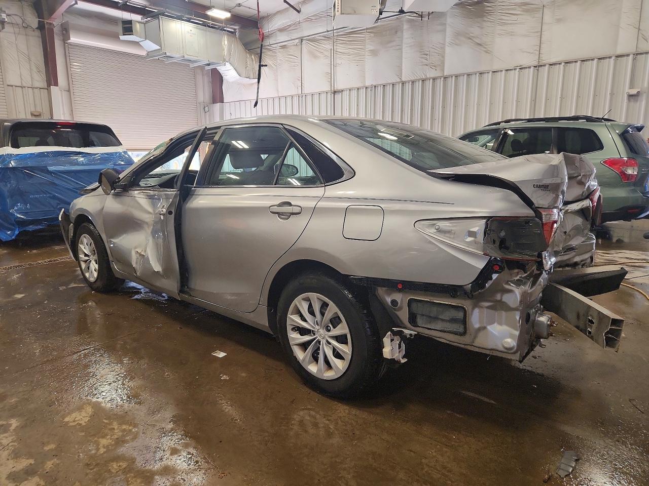 2015 Toyota Camry Le Silver vin: 4T4BF1FK3FR491446