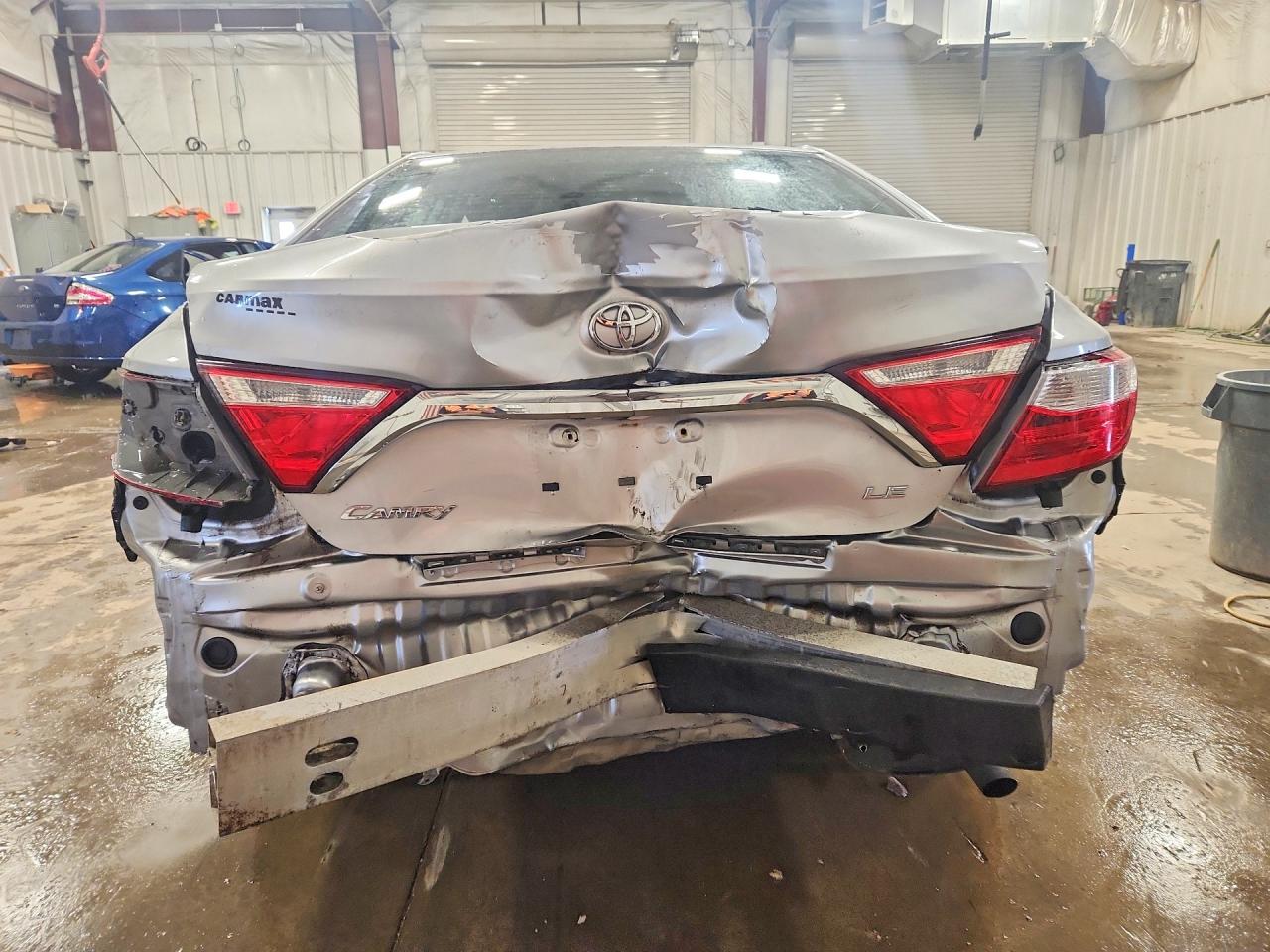 2015 Toyota Camry Le Silver vin: 4T4BF1FK3FR491446