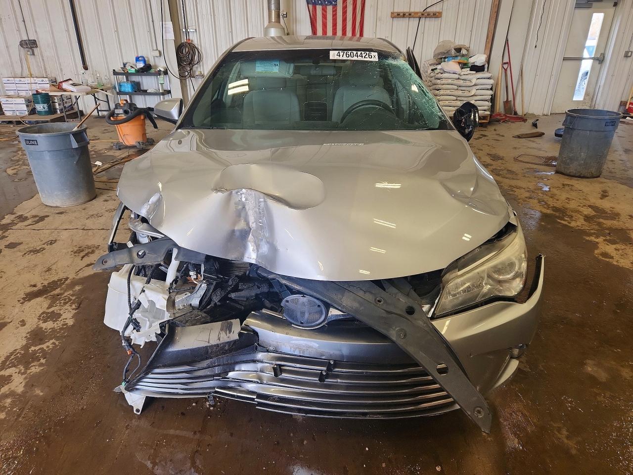 2015 Toyota Camry Le Silver vin: 4T4BF1FK3FR491446