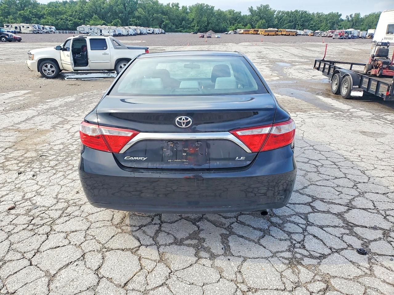 2015 Toyota Camry Le Black vin: 4T4BF1FK3FR493262