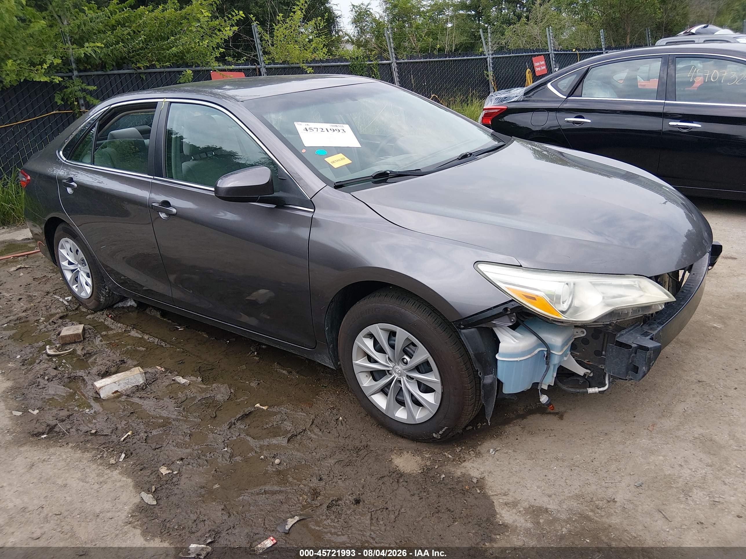 2015 Toyota Camry Le Gray vin: 4T4BF1FK3FR497361