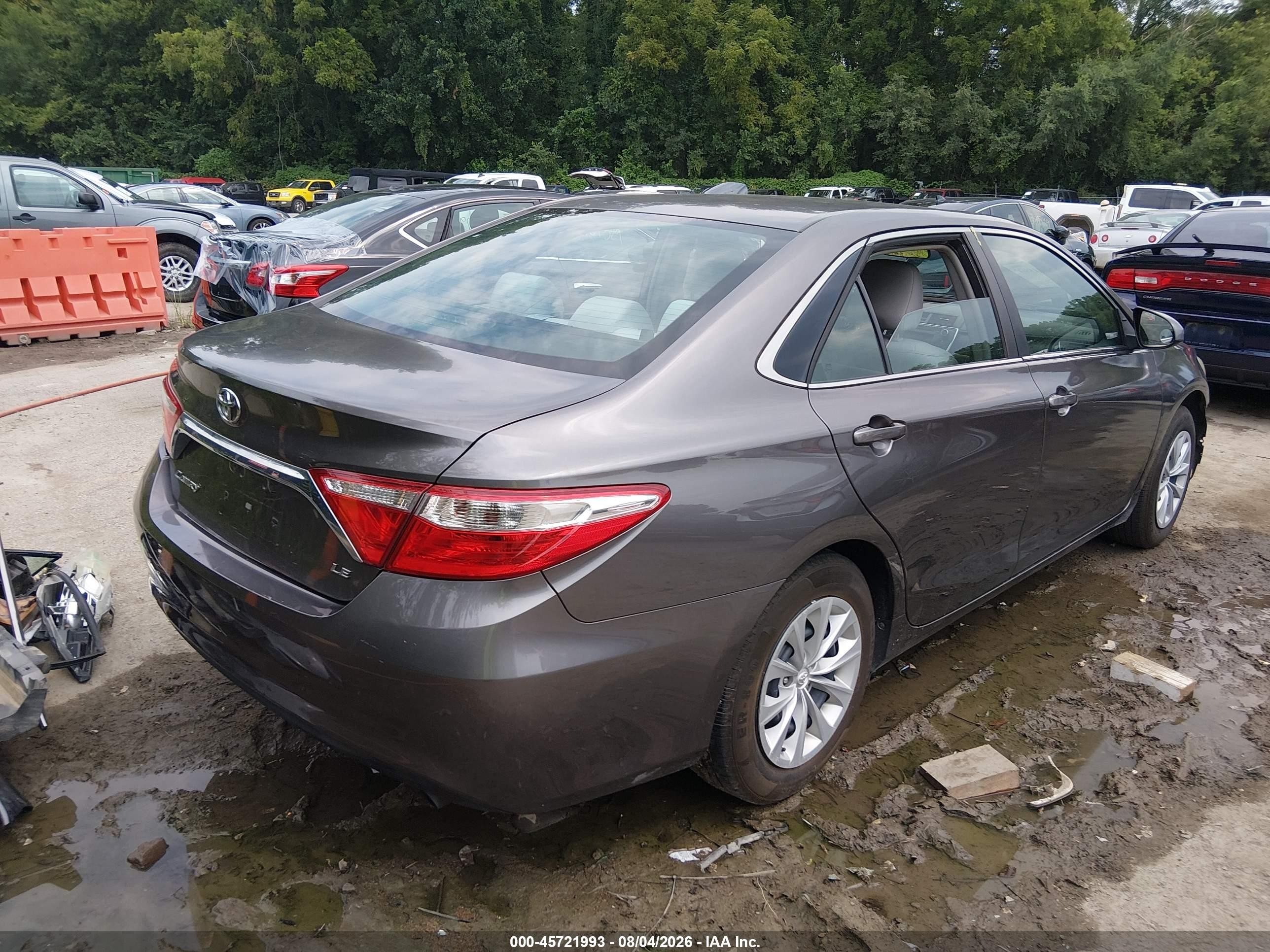 2015 Toyota Camry Le Gray vin: 4T4BF1FK3FR497361