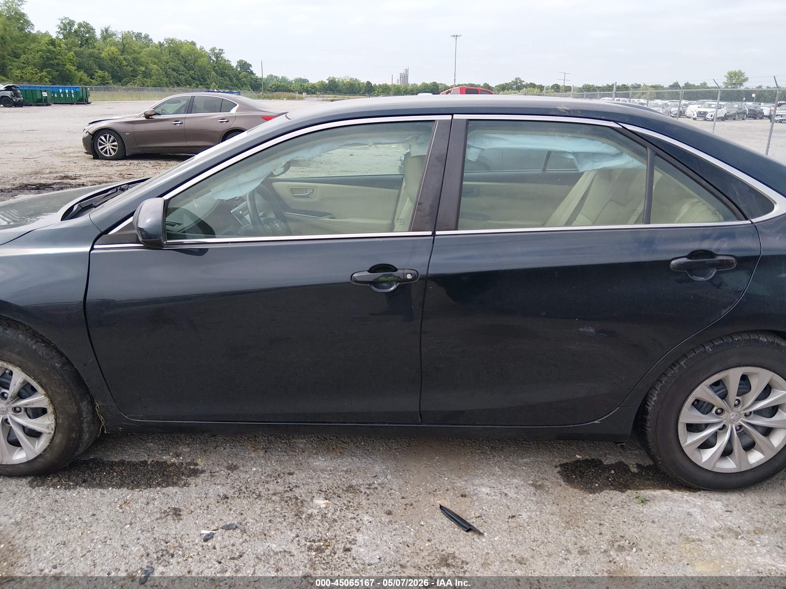 2015 Toyota Camry Le Синий vin: 4T4BF1FK3FR508908
