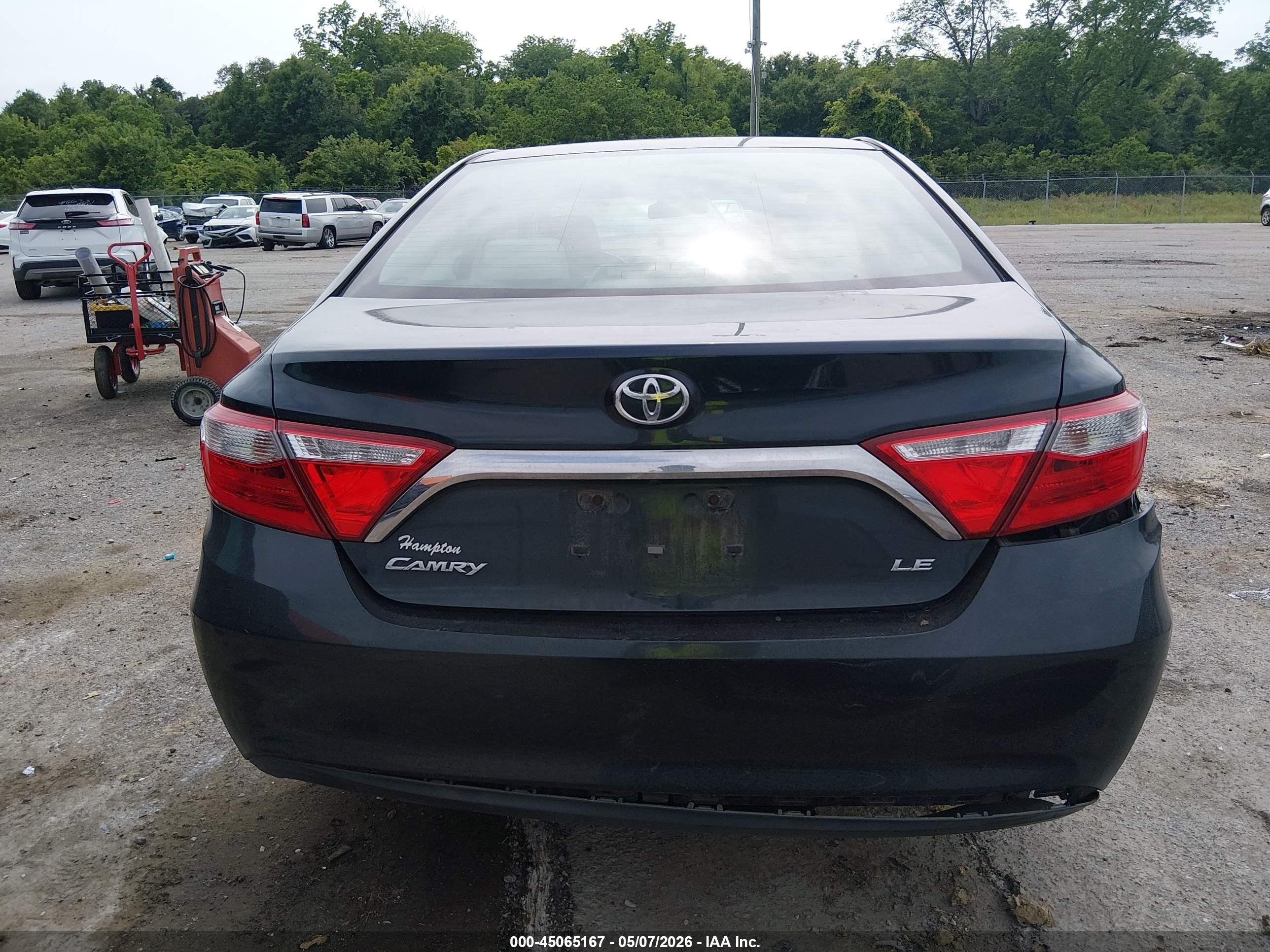 2015 Toyota Camry Le Синий vin: 4T4BF1FK3FR508908