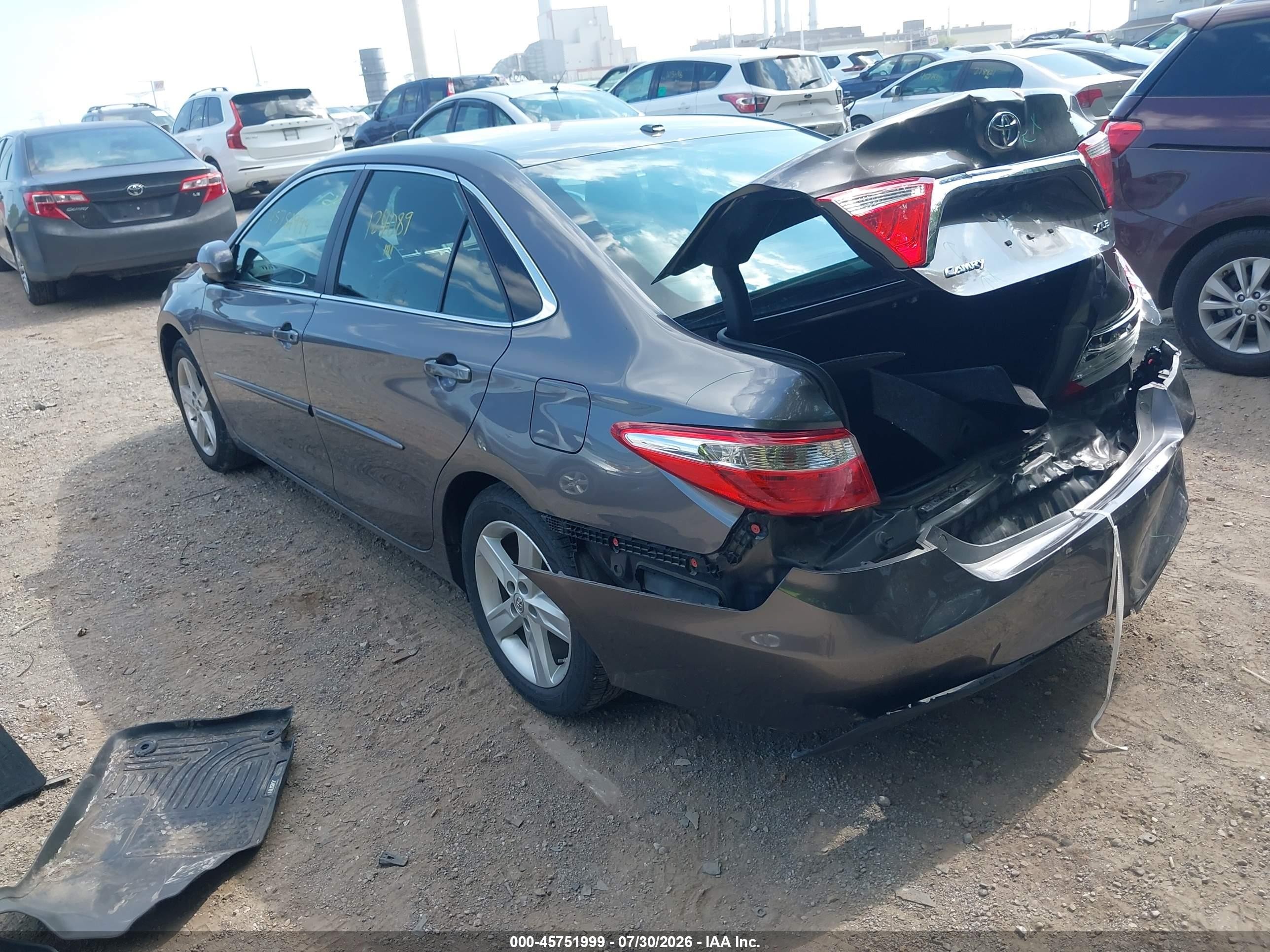 2015 Toyota Camry Xle Серый vin: 4T4BF1FK3FR512361