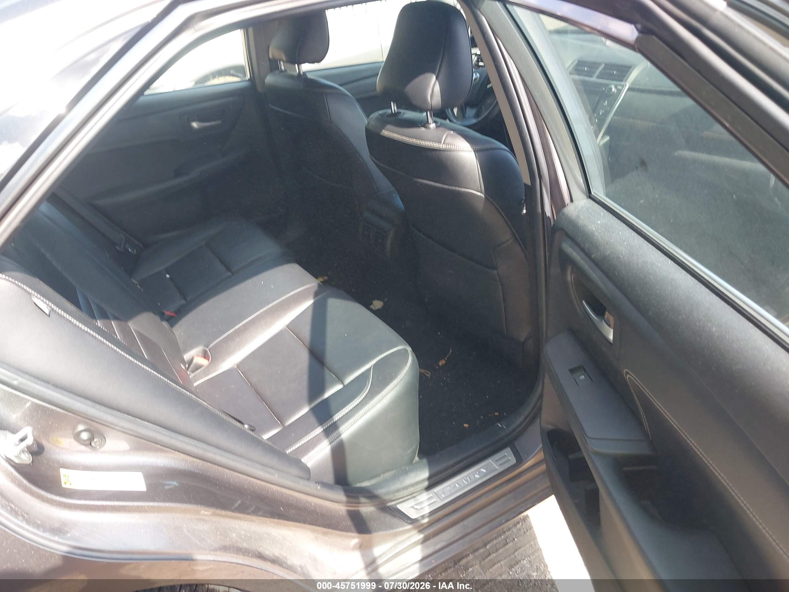2015 Toyota Camry Xle Серый vin: 4T4BF1FK3FR512361