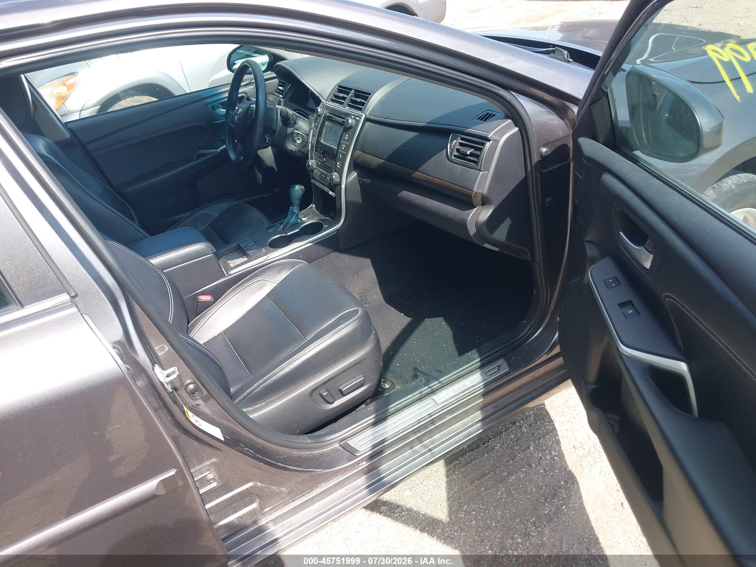 2015 Toyota Camry Xle Серый vin: 4T4BF1FK3FR512361