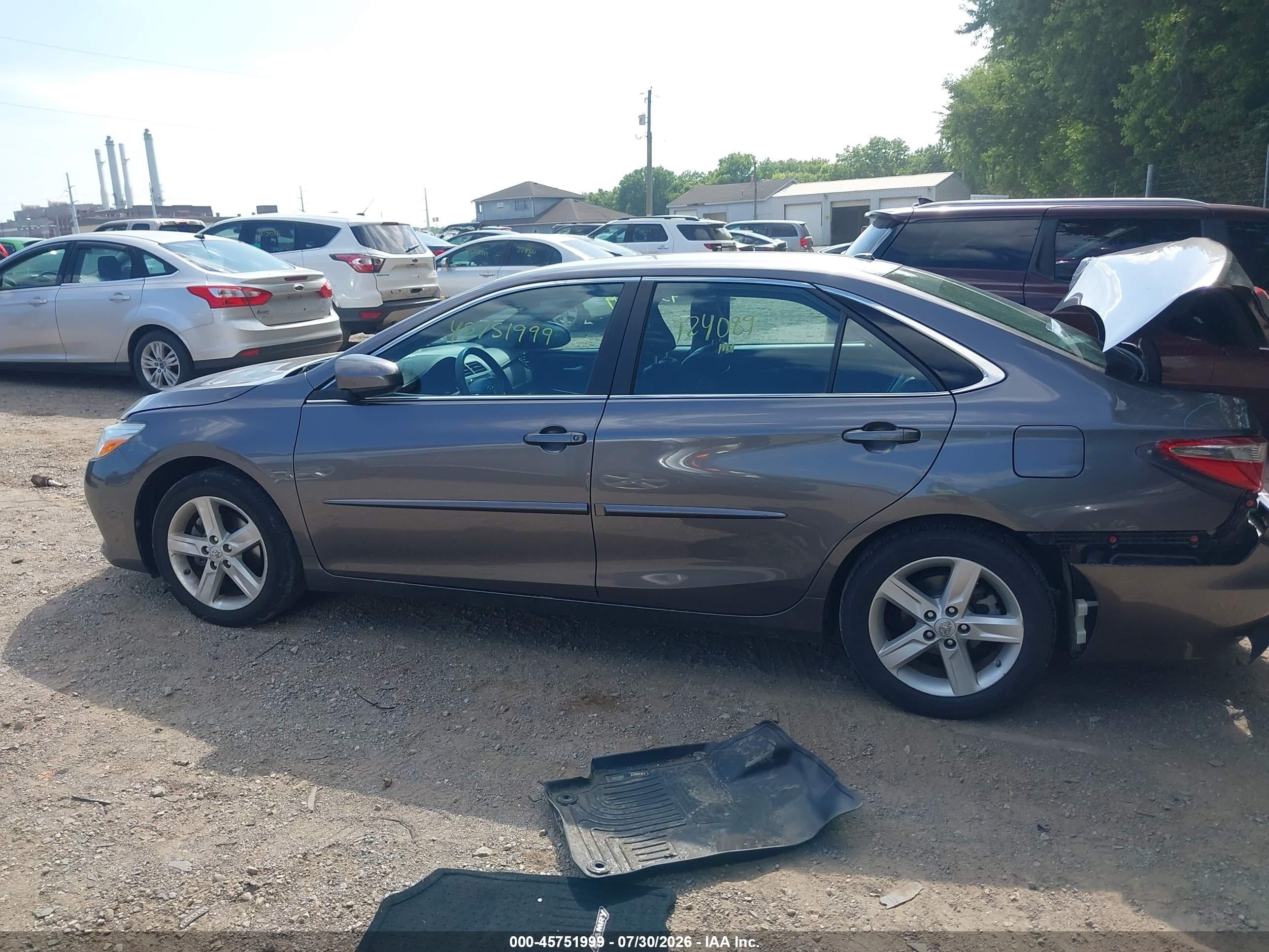 2015 Toyota Camry Xle Серый vin: 4T4BF1FK3FR512361