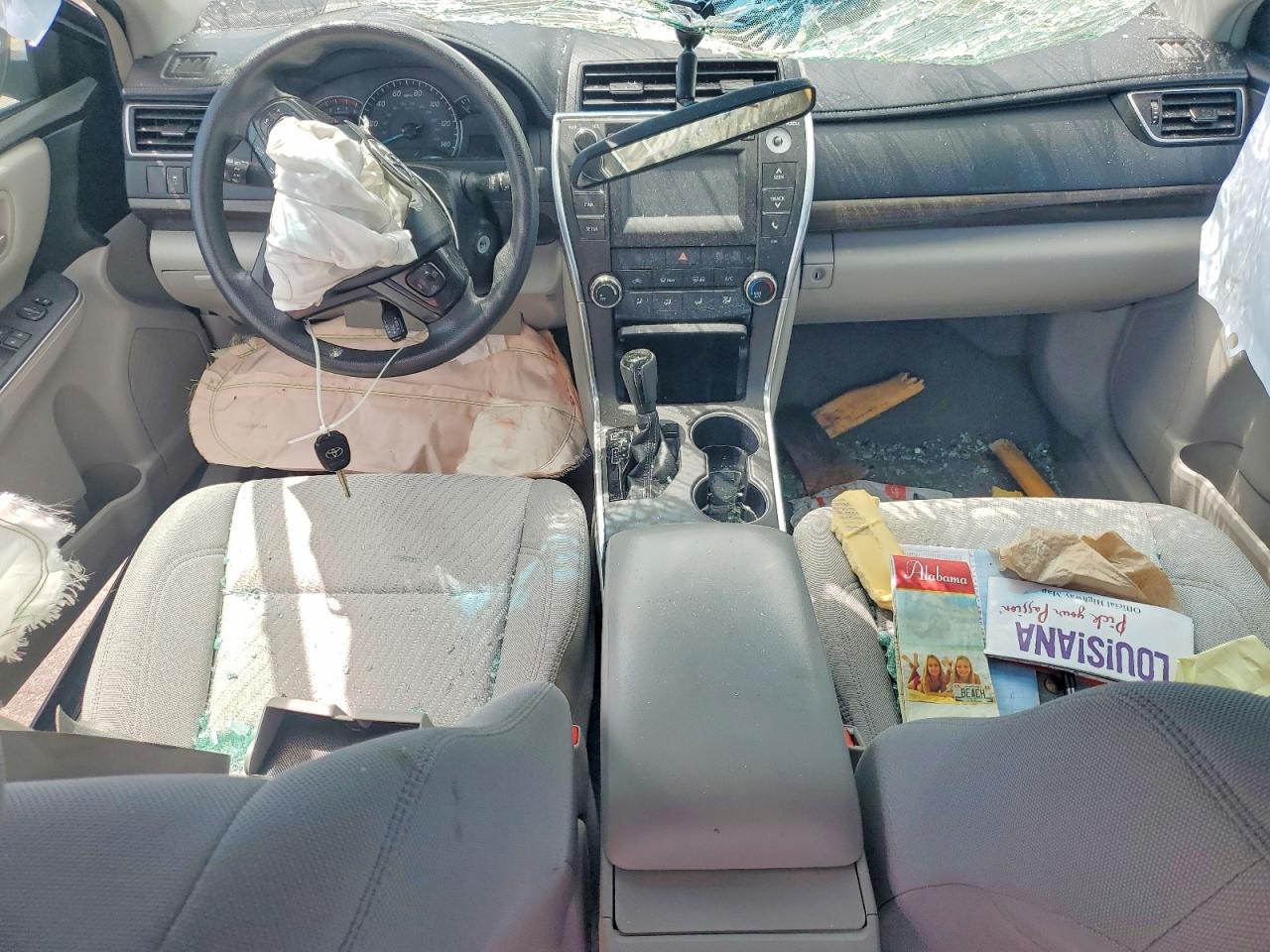 2015 Toyota Camry Le Silver vin: 4T4BF1FK3FR515549