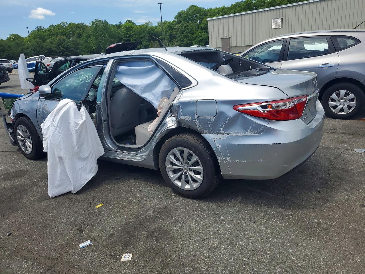 2015 Toyota Camry Le Silver vin: 4T4BF1FK3FR515549