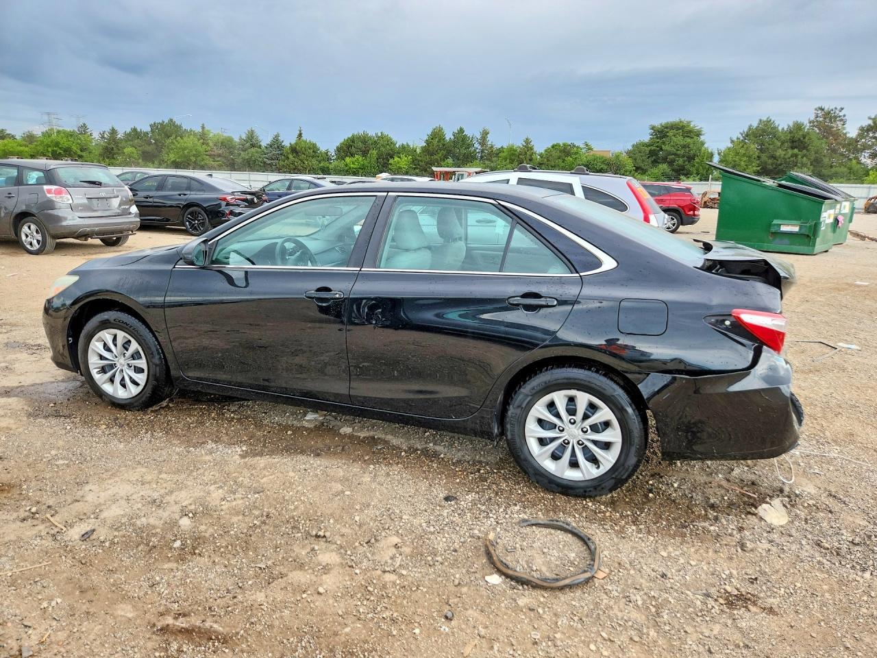 2016 Toyota Camry Le Black vin: 4T4BF1FK3GR521014