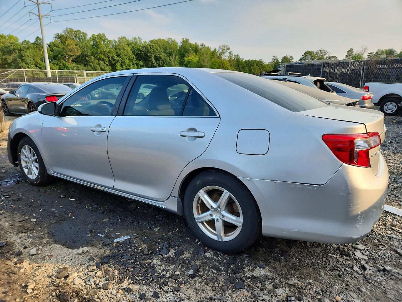 2012 Toyota Camry Le Silver vin: 4T4BF1FK4CR171399