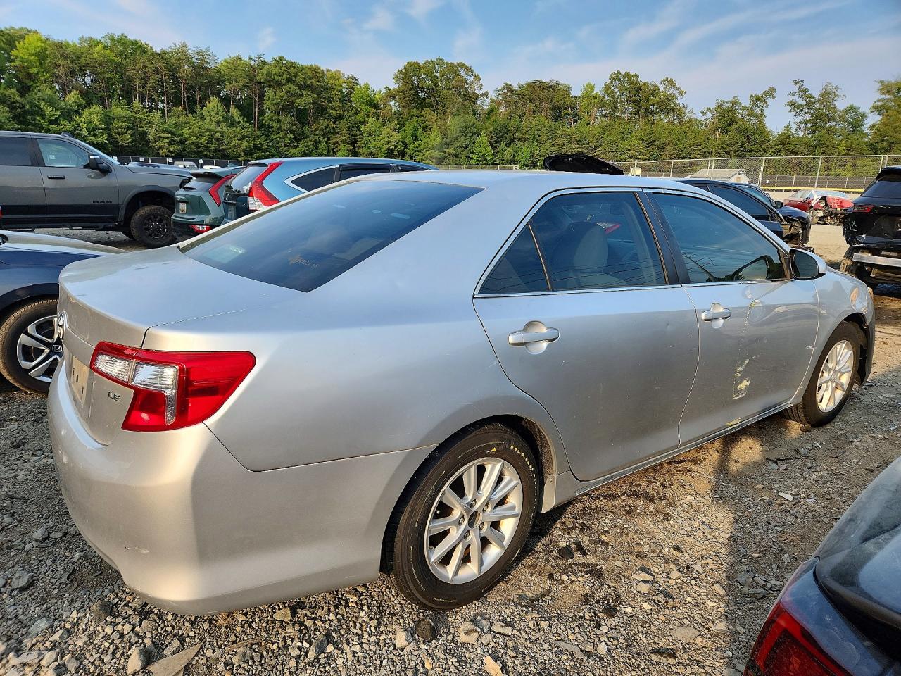 2012 Toyota Camry Le Silver vin: 4T4BF1FK4CR171399