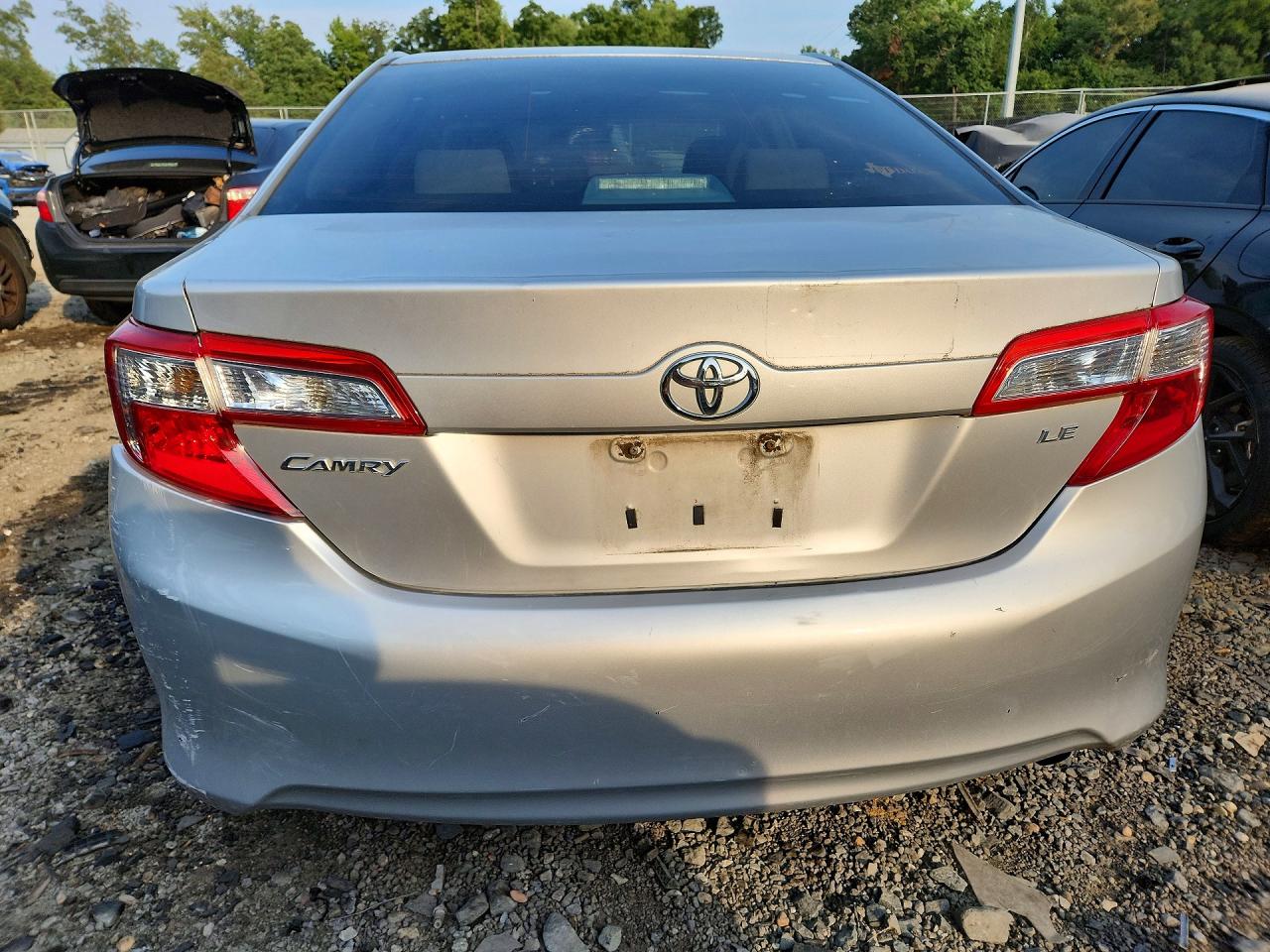 2012 Toyota Camry Le Silver vin: 4T4BF1FK4CR171399