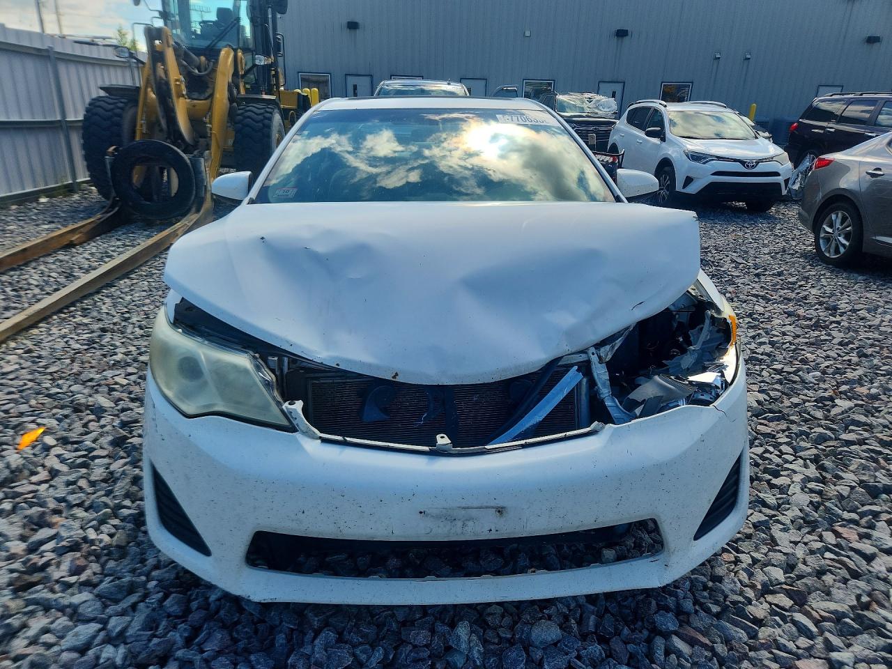 2012 Toyota Camry Le White vin: 4T4BF1FK4CR188994