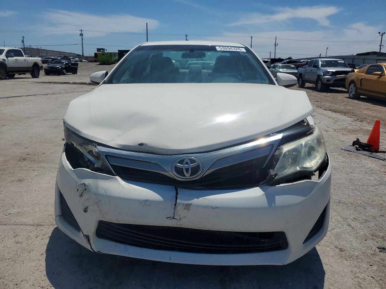 2012 Toyota Camry Le Белый vin: 4T4BF1FK4CR189529