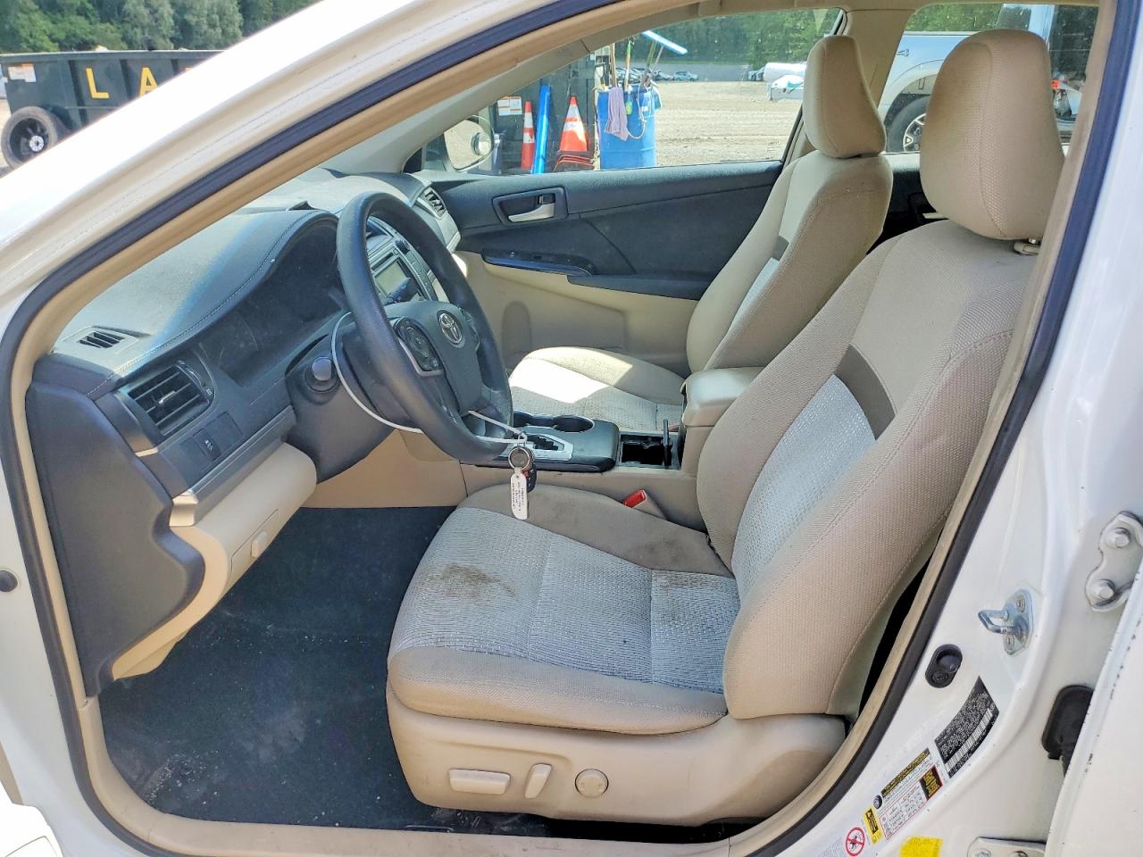 2012 Toyota Camry Le White vin: 4T4BF1FK4CR203767