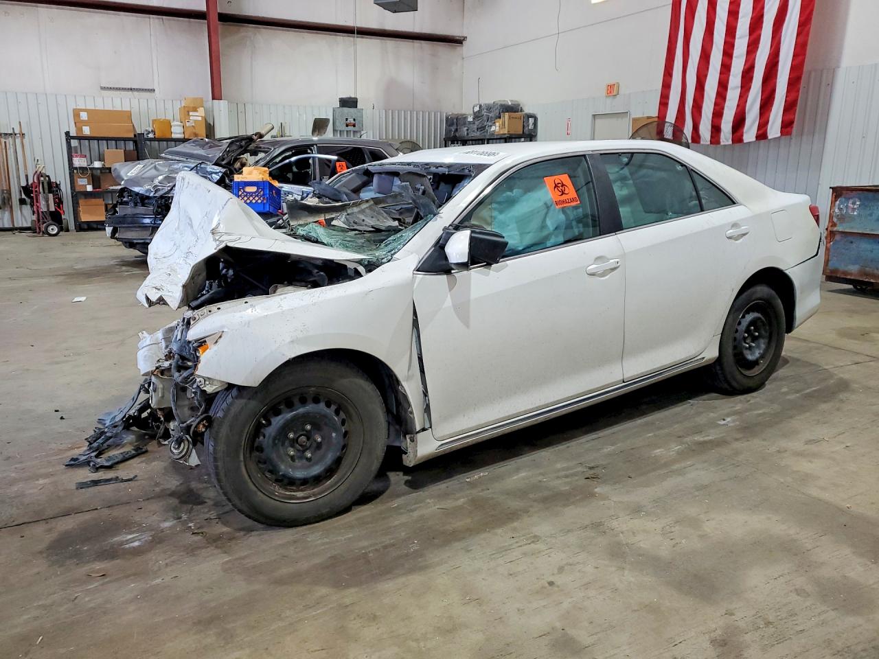 2012 Toyota Camry Le White vin: 4T4BF1FK4CR207026