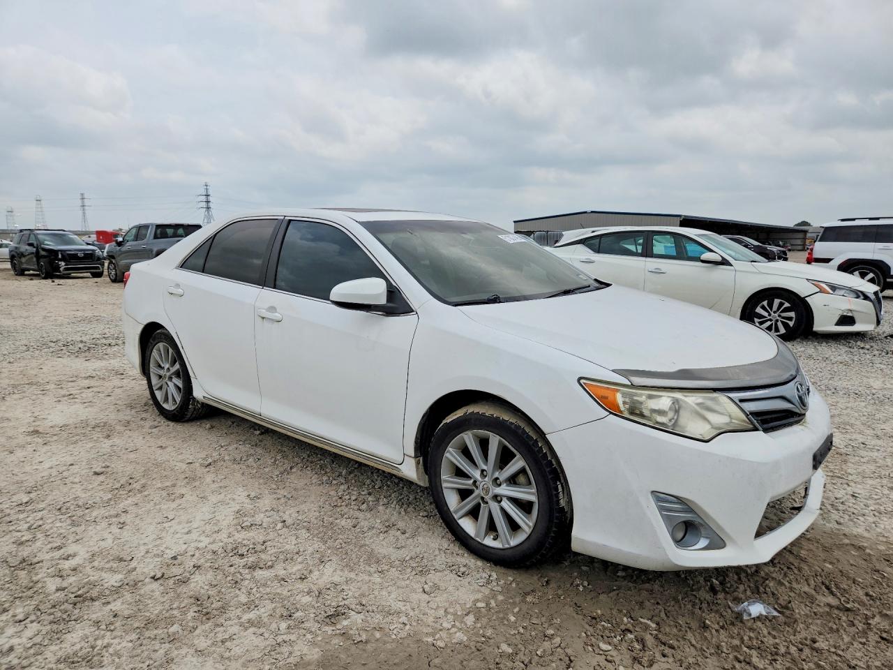 2012 Toyota Camry Xle White vin: 4T4BF1FK4CR217877
