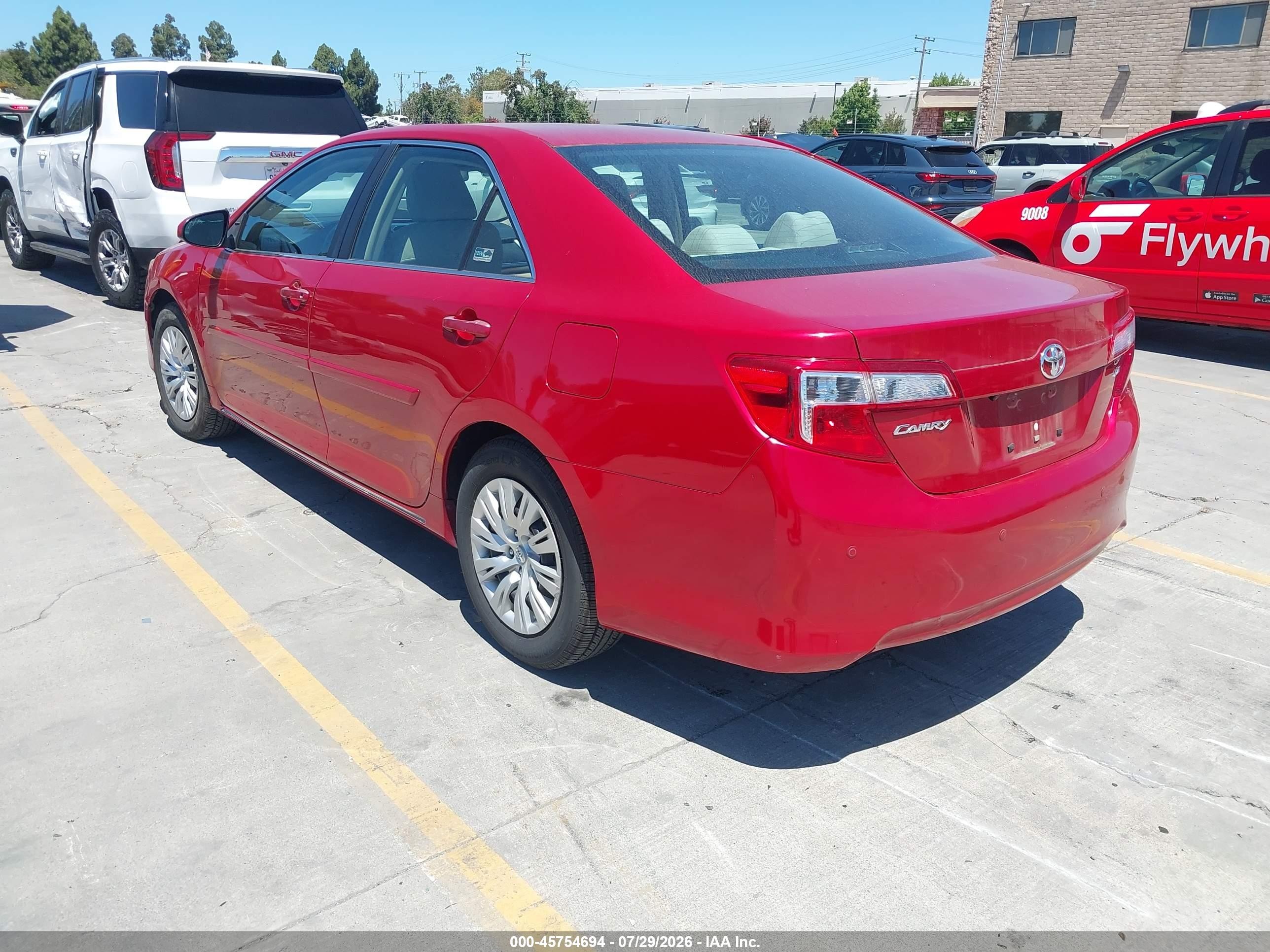 2012 Toyota Camry Le Красный vin: 4T4BF1FK4CR221279