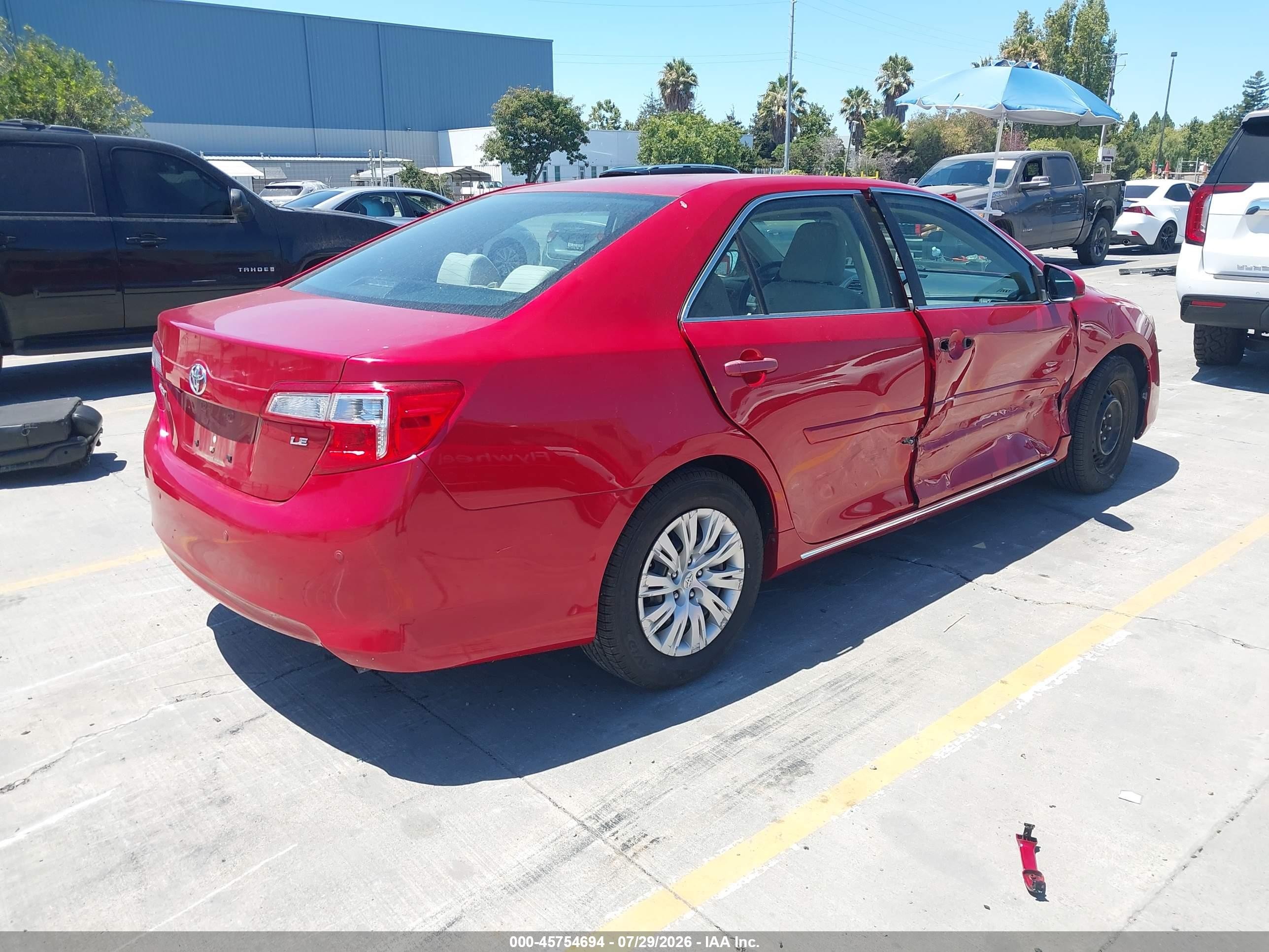 2012 Toyota Camry Le Красный vin: 4T4BF1FK4CR221279