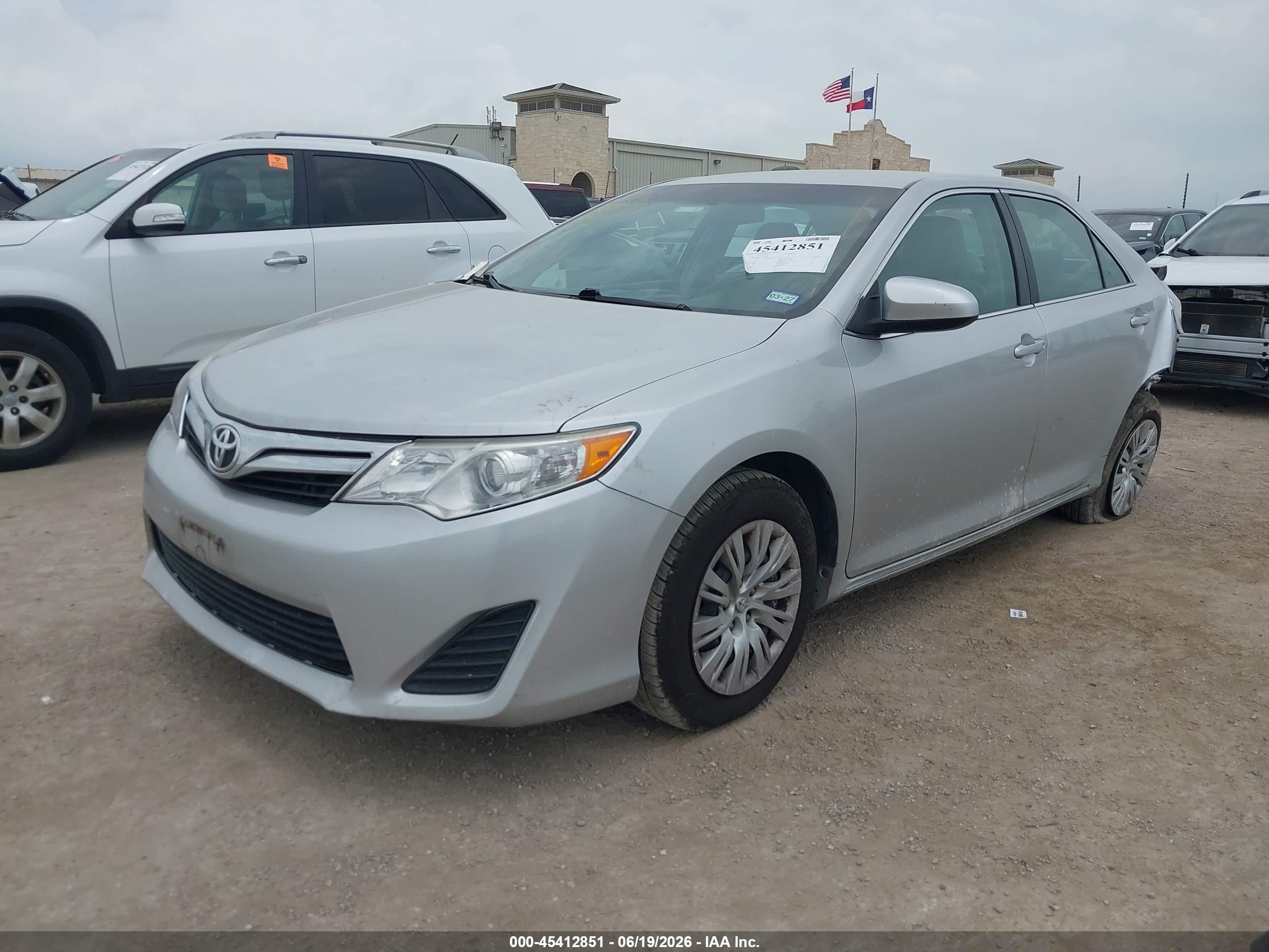 2012 Toyota Camry Le Silver vin: 4T4BF1FK4CR223680
