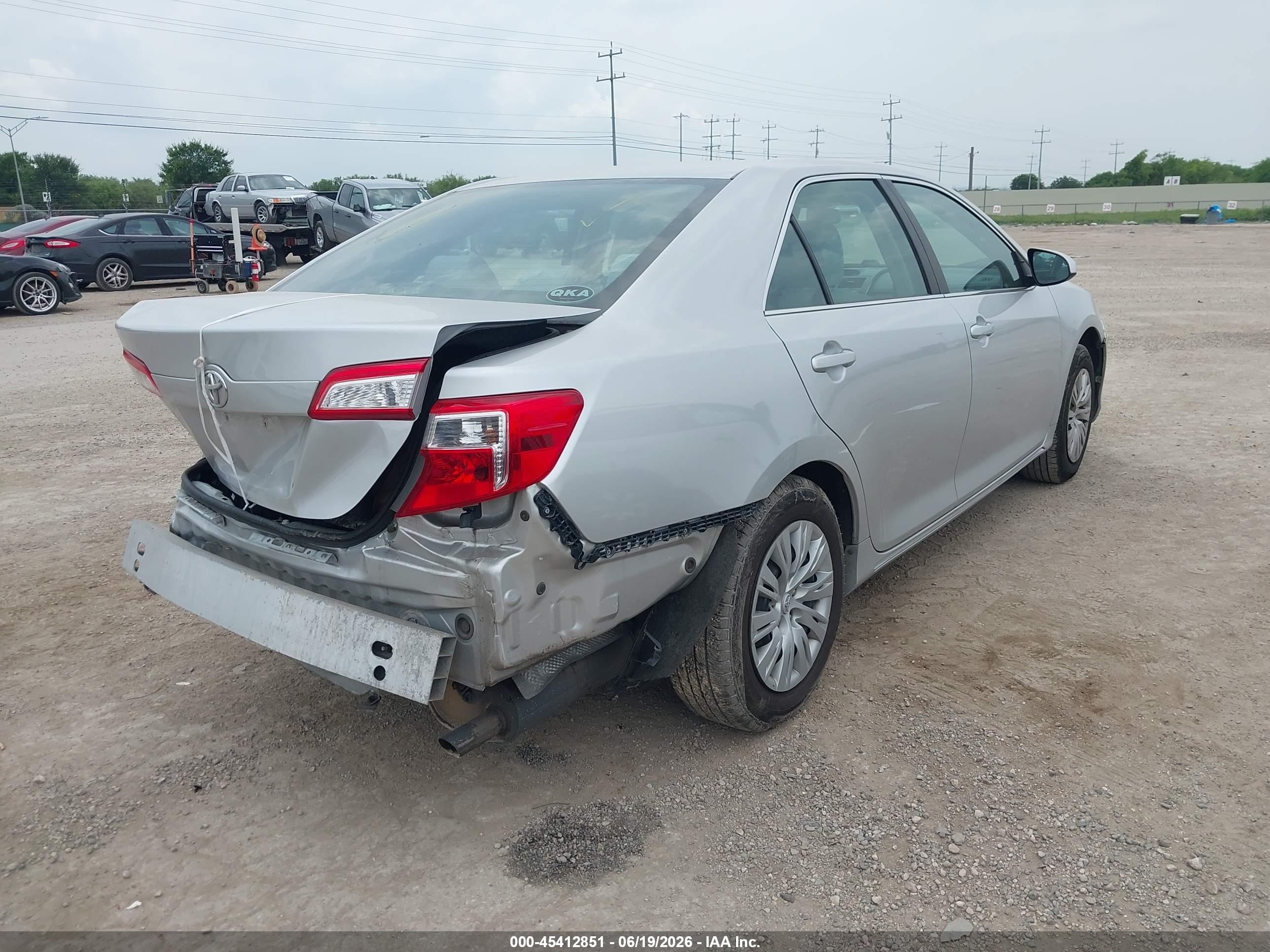 2012 Toyota Camry Le Silver vin: 4T4BF1FK4CR223680