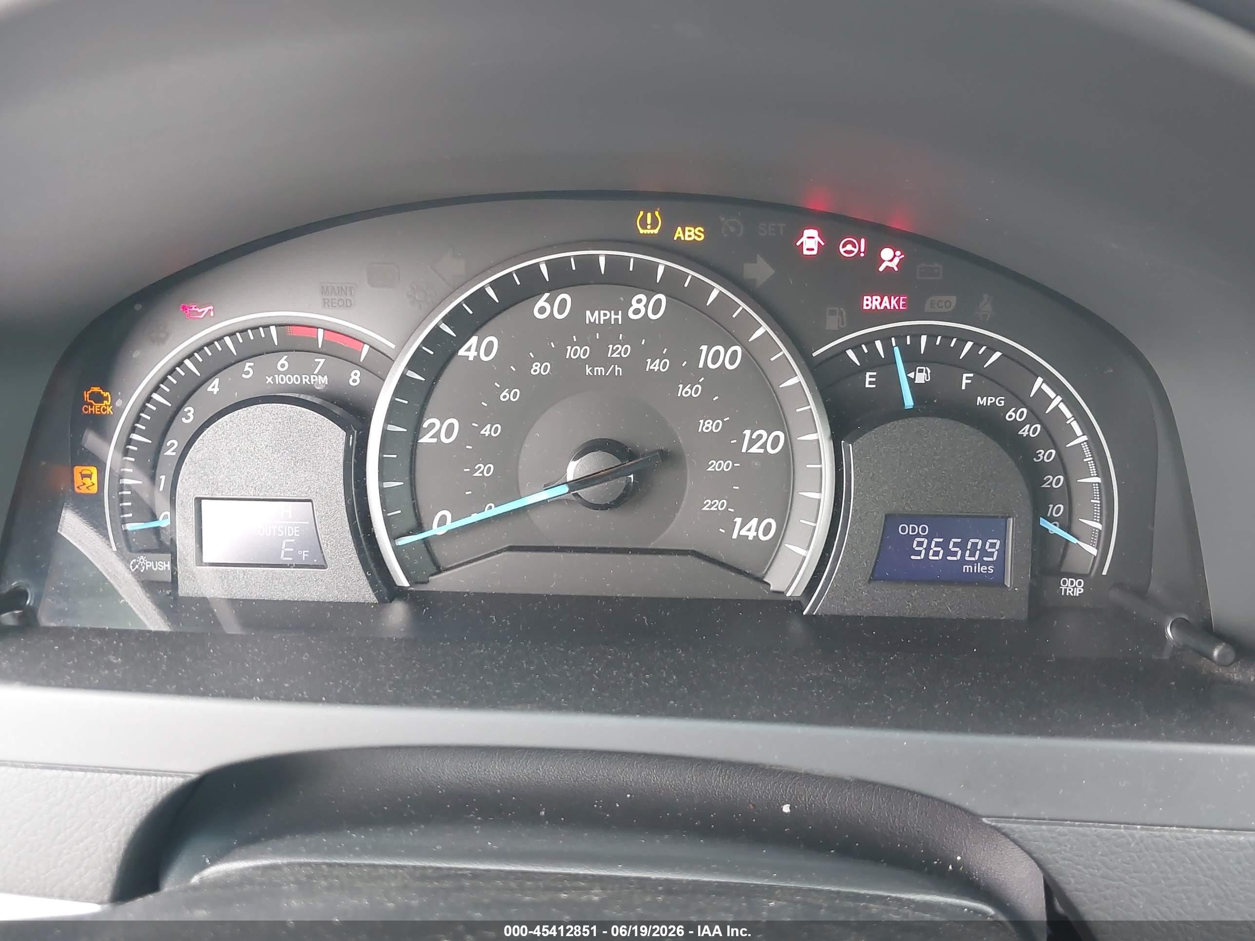 2012 Toyota Camry Le Silver vin: 4T4BF1FK4CR223680