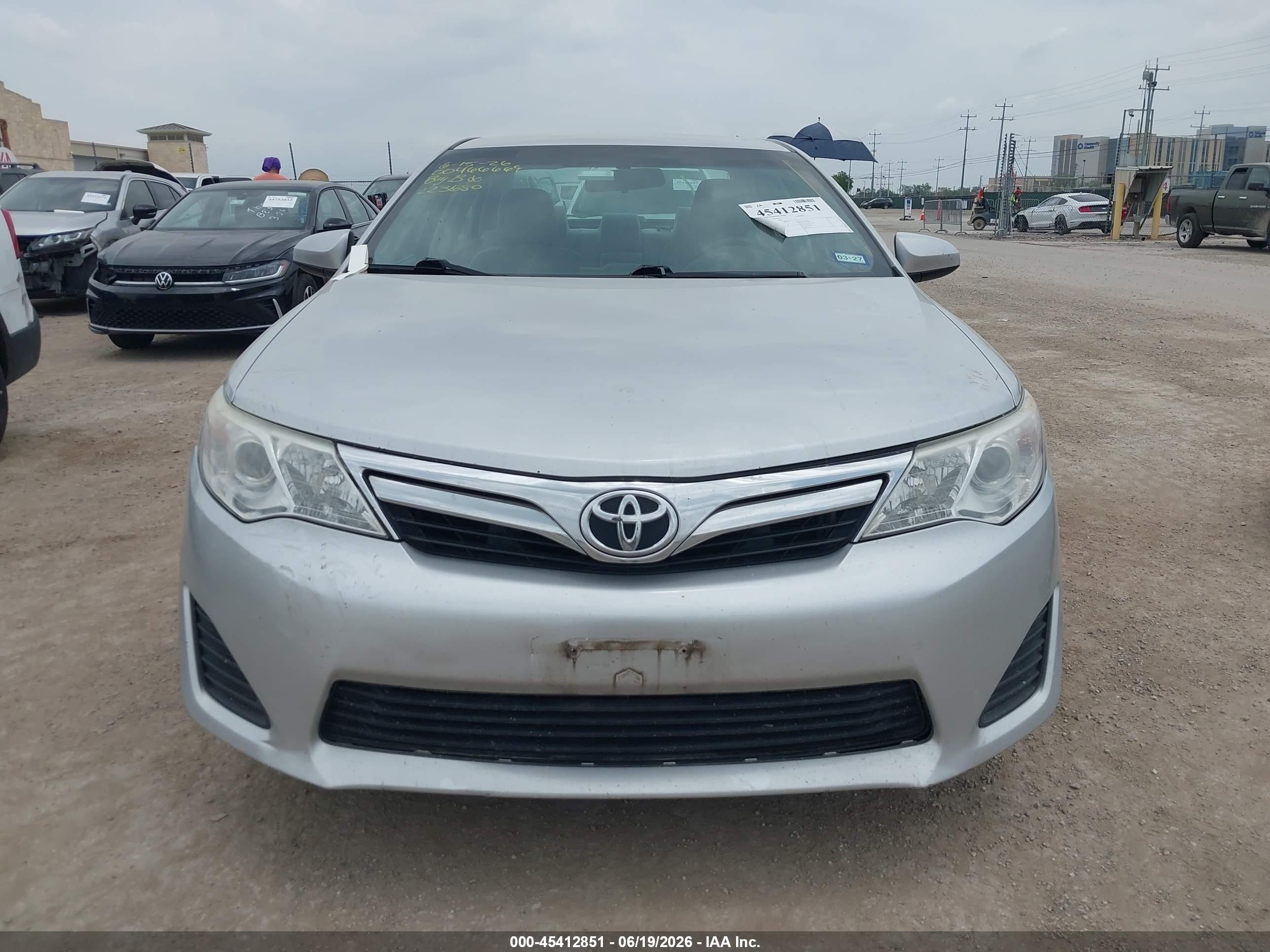 2012 Toyota Camry Le Silver vin: 4T4BF1FK4CR223680